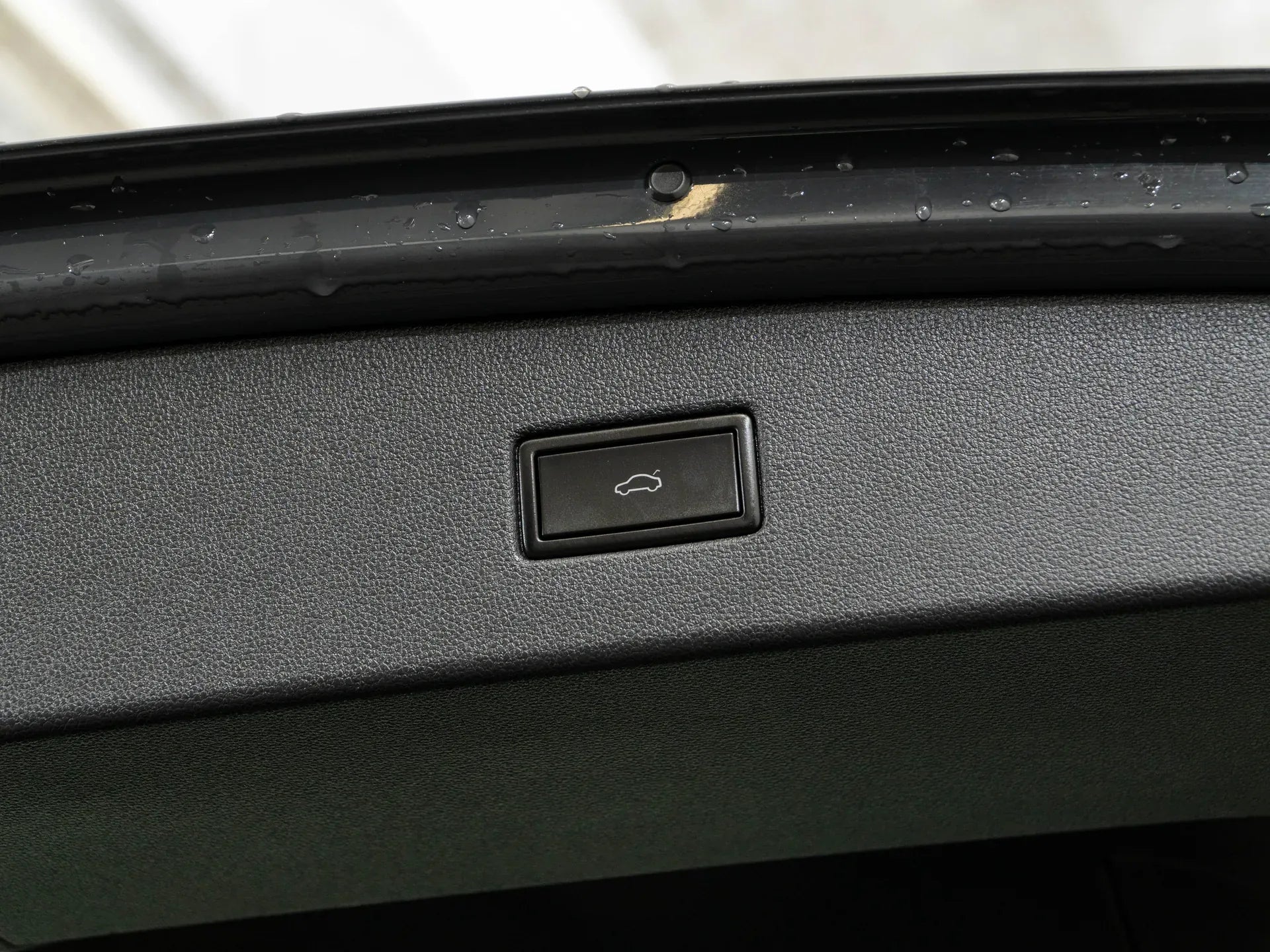 Volkswagen Tiguan 2.0 Diesel 190 CP Gri - Samsaru's Car Outlet