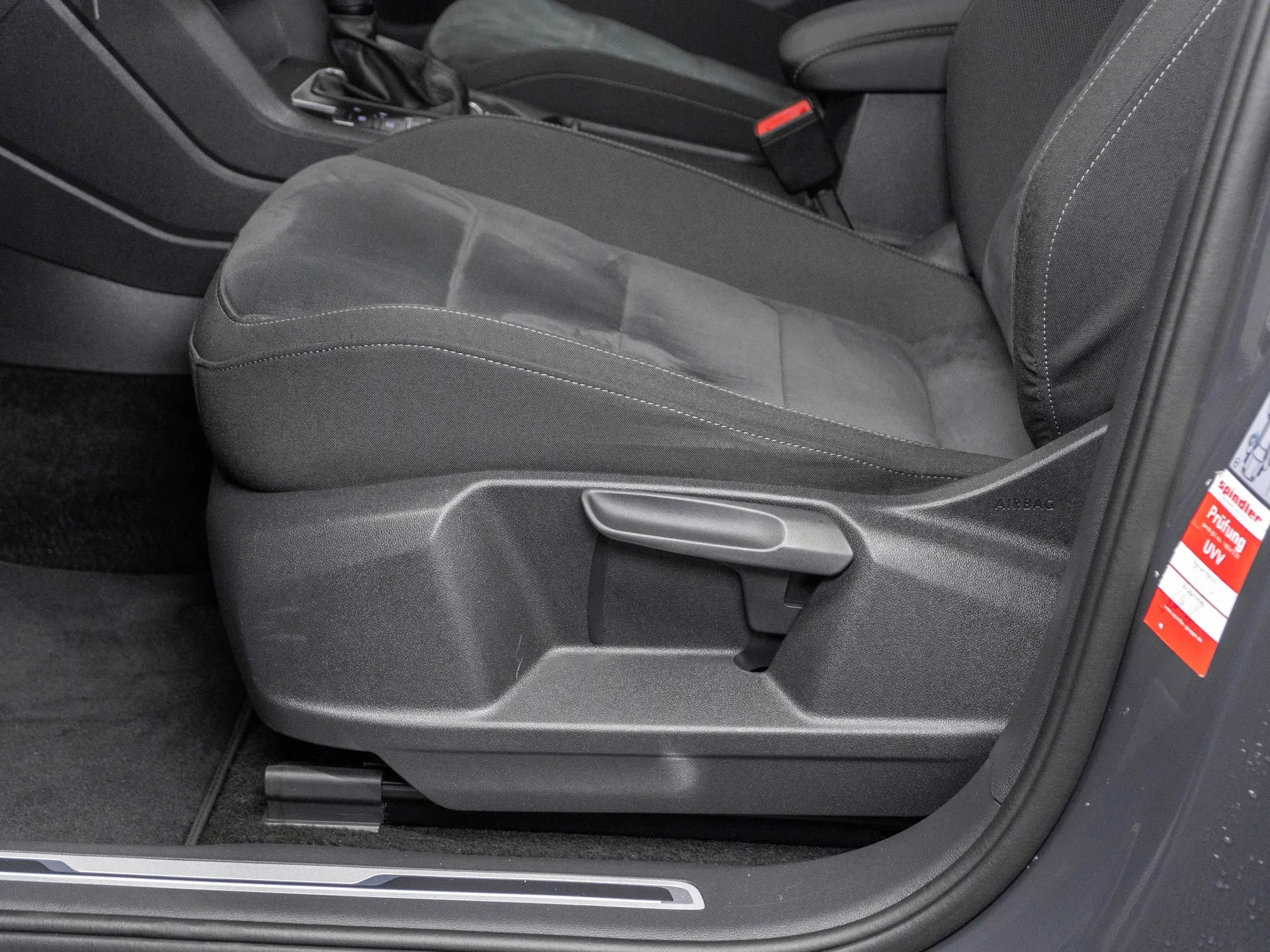 Volkswagen Tiguan 2.0 Diesel 190 CP Gri - Samsaru's Car Outlet