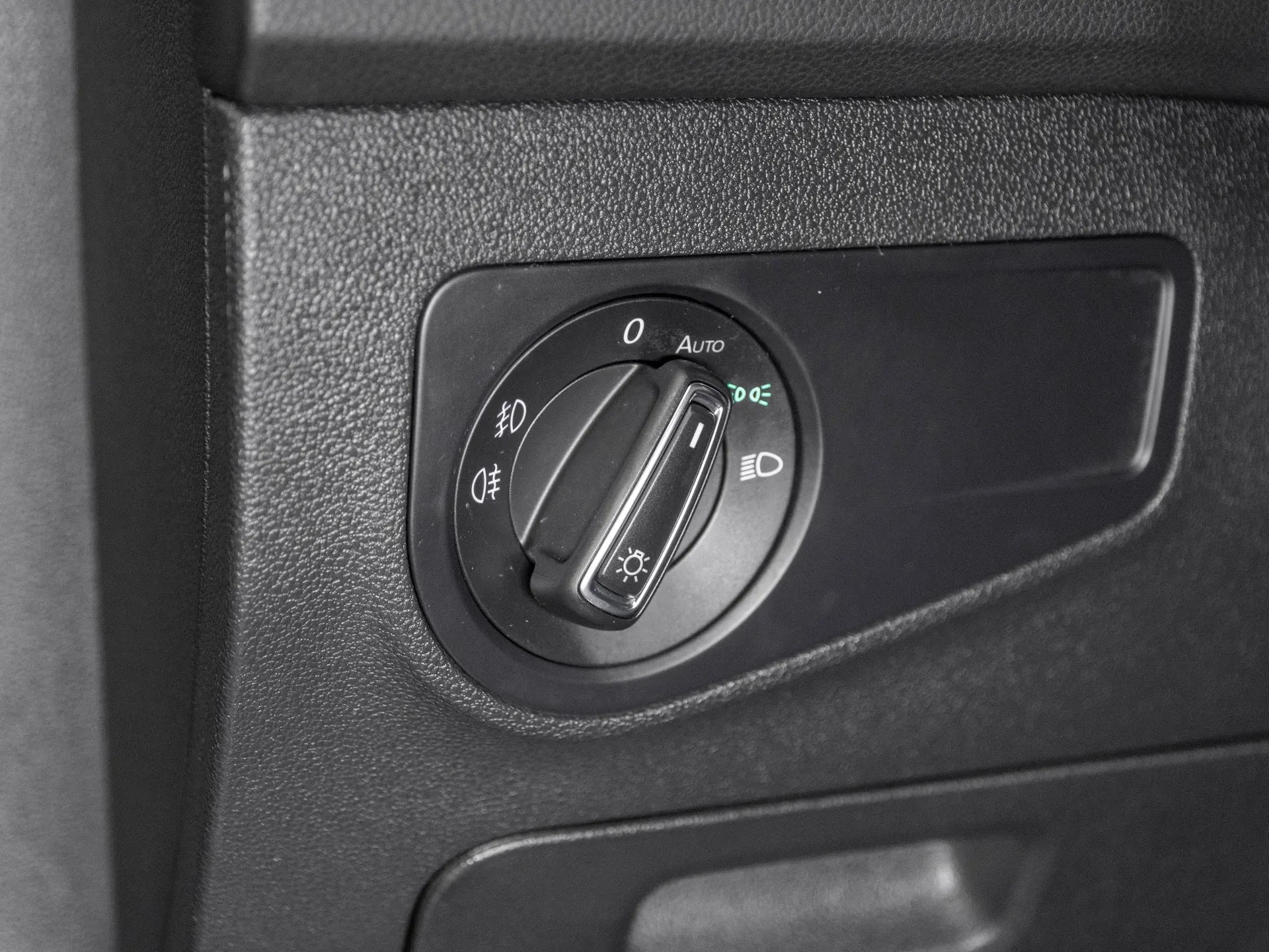 Volkswagen Tiguan 2.0 Diesel 190 CP Gri - Samsaru's Car Outlet
