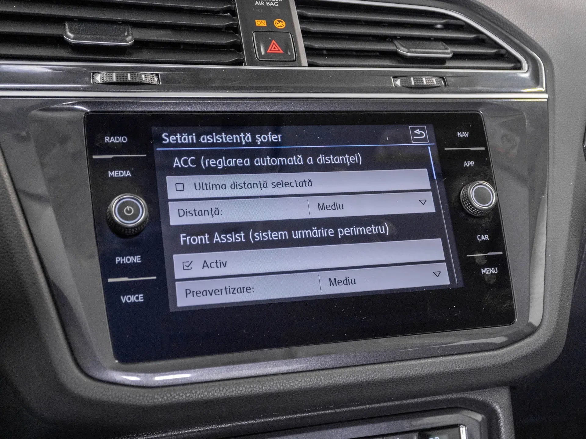 Volkswagen Tiguan 2.0 Diesel 190 CP Gri - Samsaru's Car Outlet