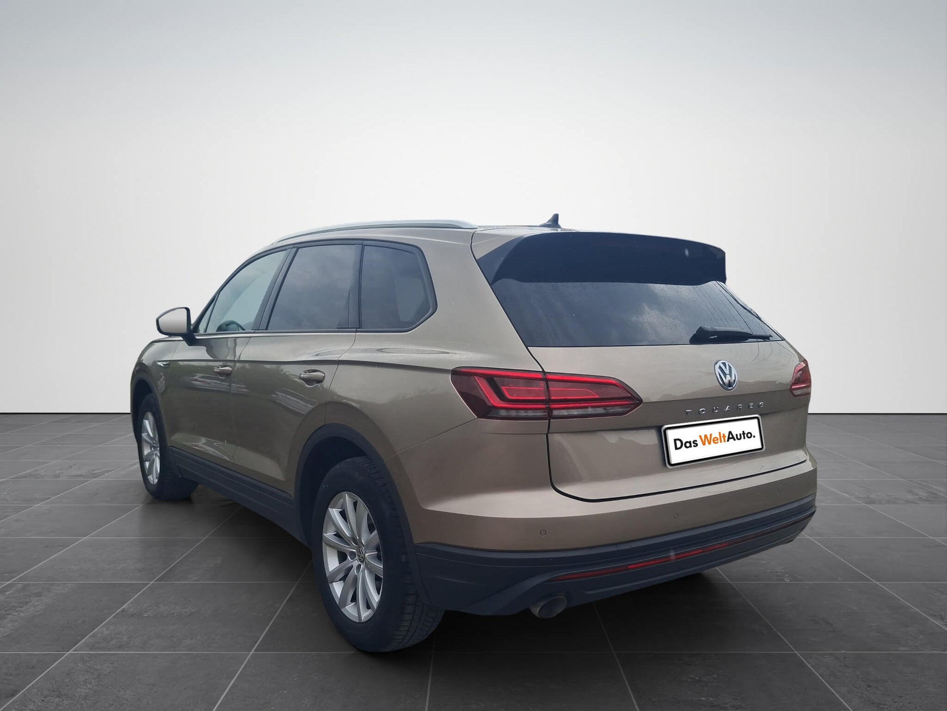 VW Touareg Style V6 TDI - Samsaru's Car Outlet