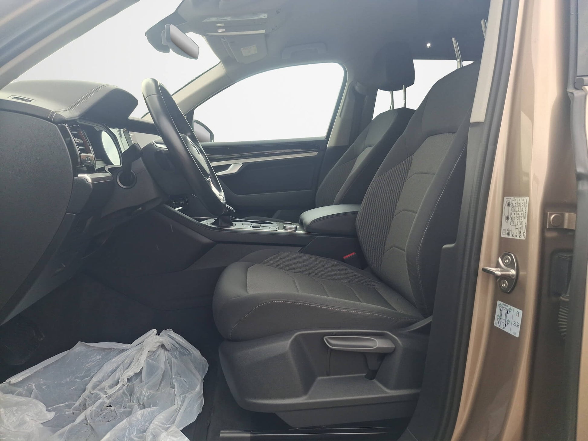 VW Touareg Style V6 TDI - Samsaru's Car Outlet