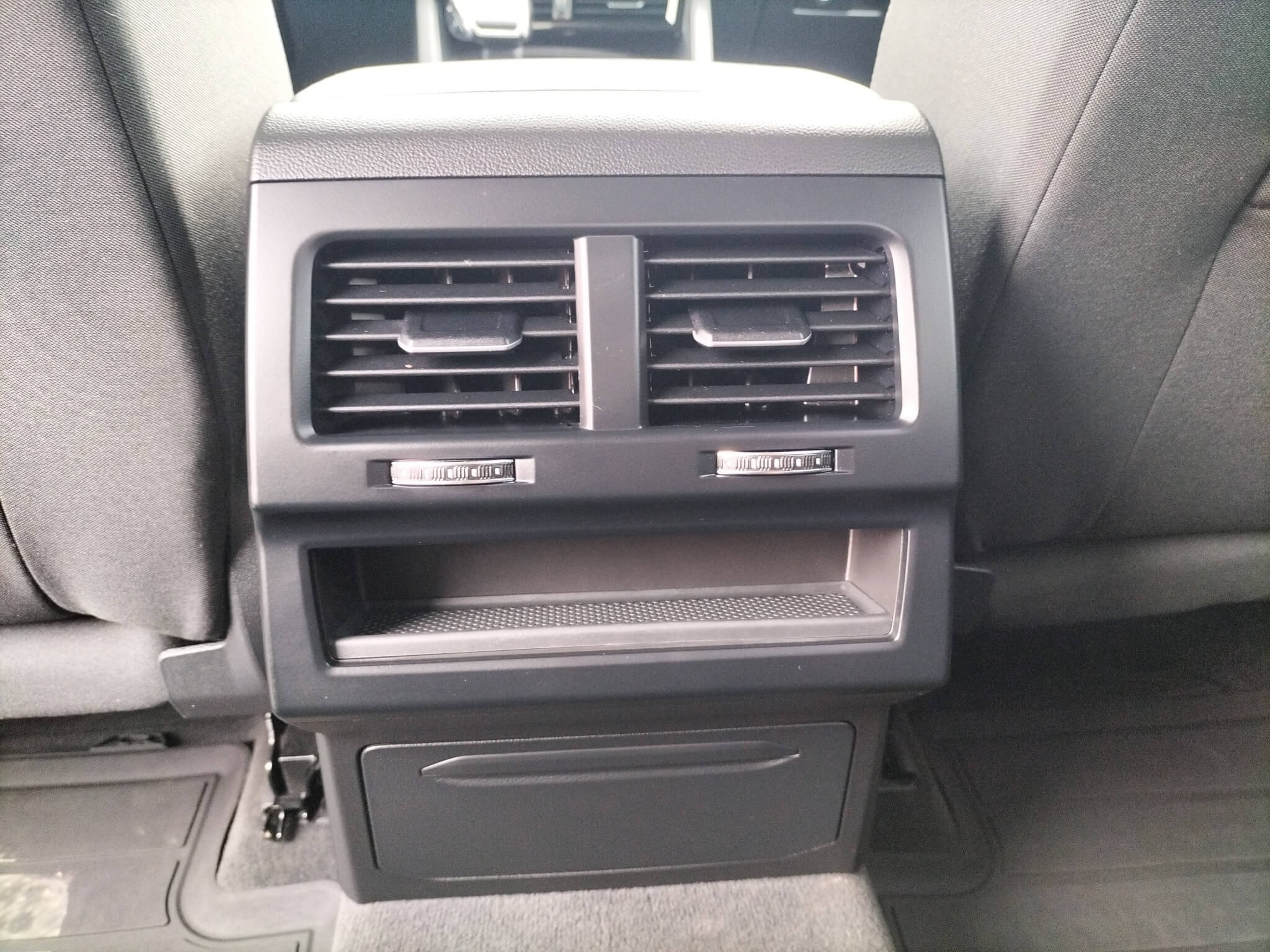VW Touareg Style V6 TDI - Samsaru's Car Outlet