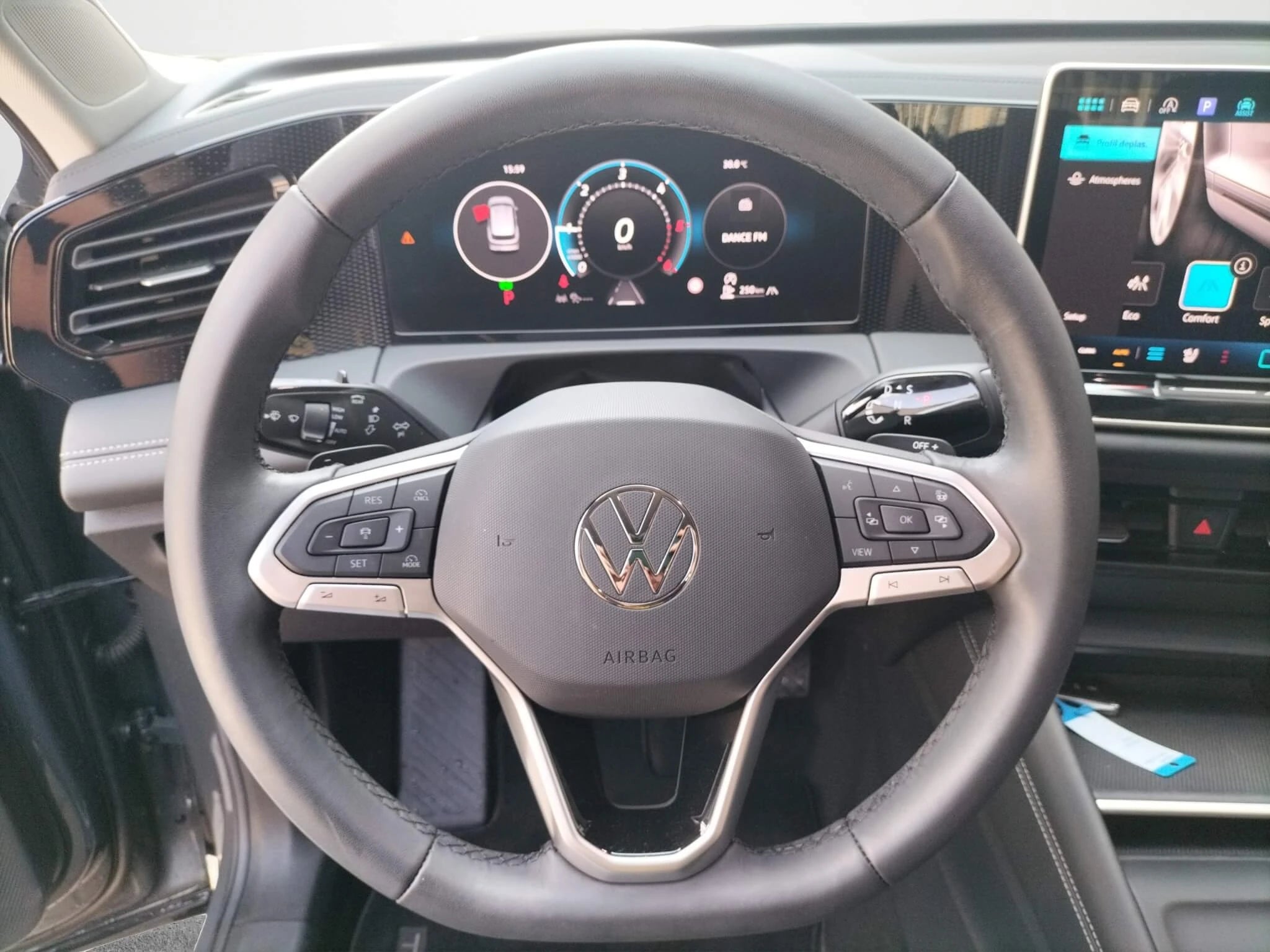 VW Tiguan Advanced 2.0 TDI DSG 4Motion - Samsaru's Car Outlet