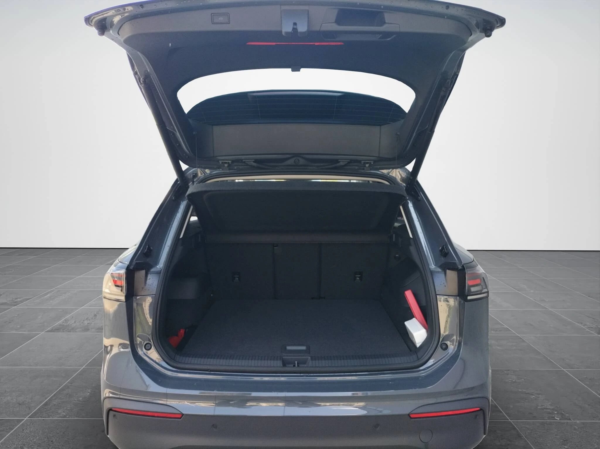 VW Tiguan Advanced 2.0 TDI DSG 4Motion - Samsaru's Car Outlet