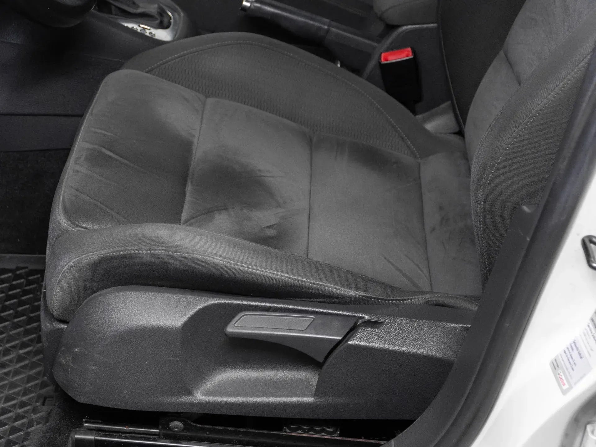 Volkswagen Golf 1.4 Benzina 122 CP Alb - Samsaru's Car Outlet