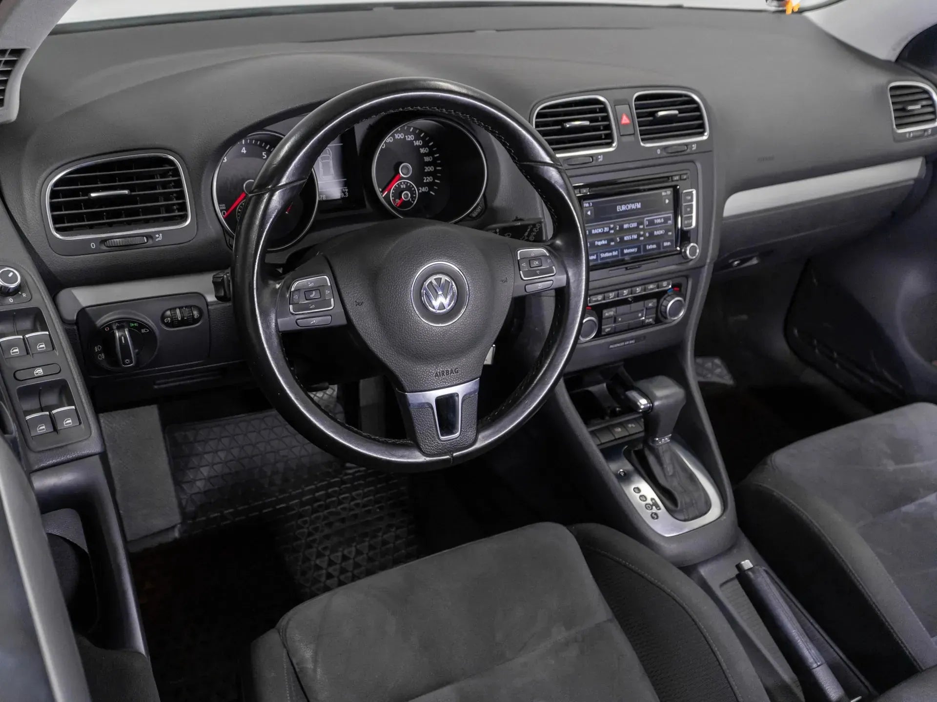 Volkswagen Golf 1.4 Benzina 122 CP Alb - Samsaru's Car Outlet