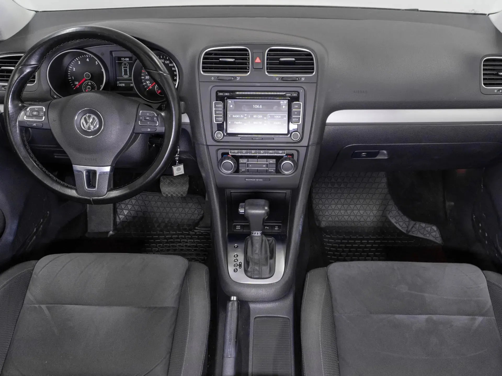 Volkswagen Golf 1.4 Benzina 122 CP Alb - Samsaru's Car Outlet