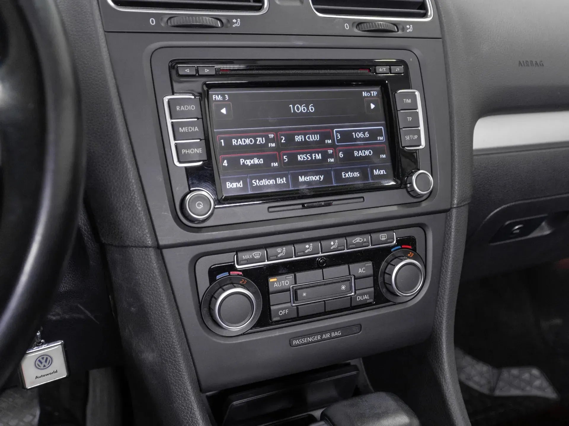 Volkswagen Golf 1.4 Benzina 122 CP Alb - Samsaru's Car Outlet