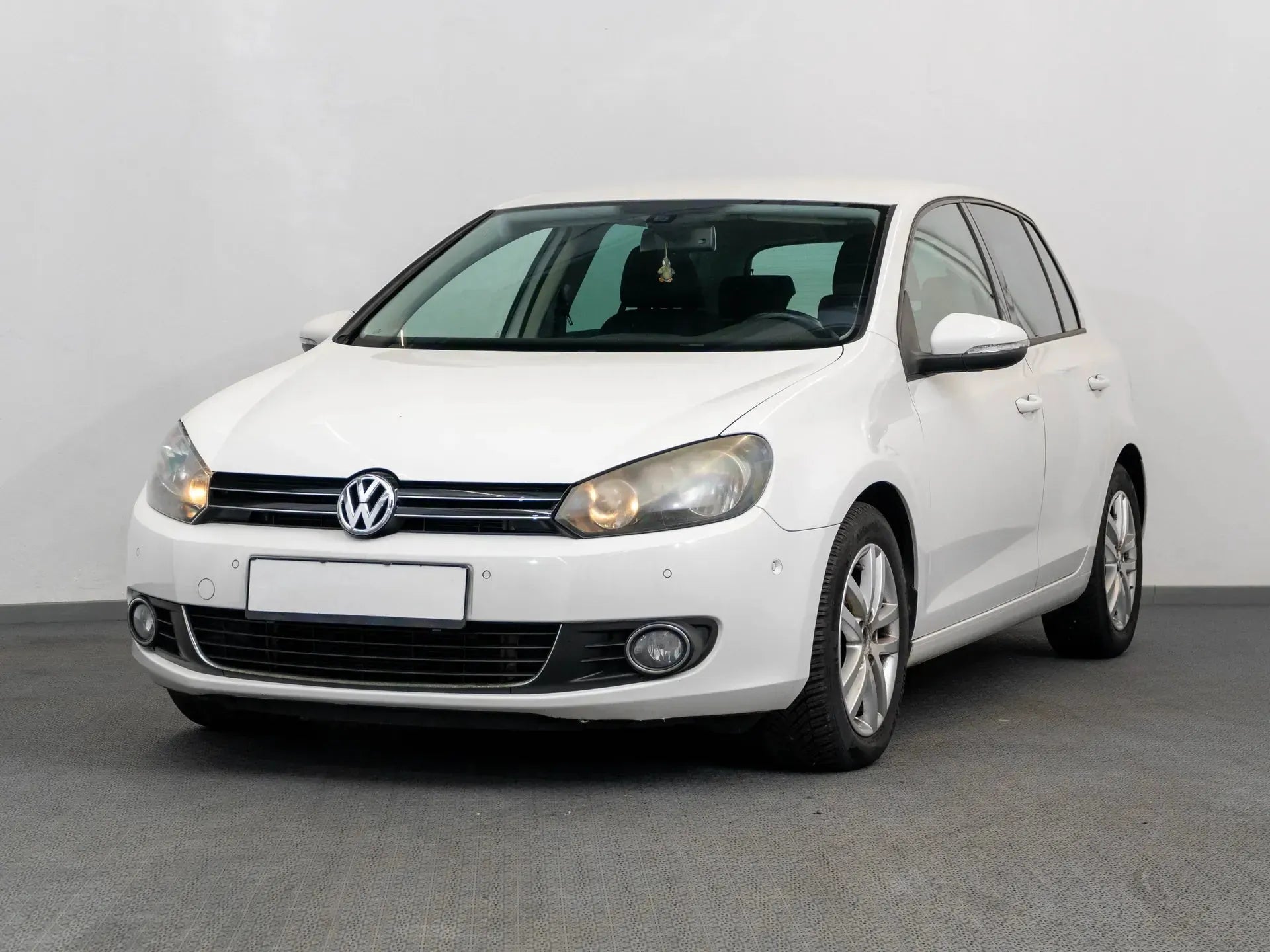 Volkswagen Golf 1.4 Benzina 122 CP Alb - Samsaru's Car Outlet