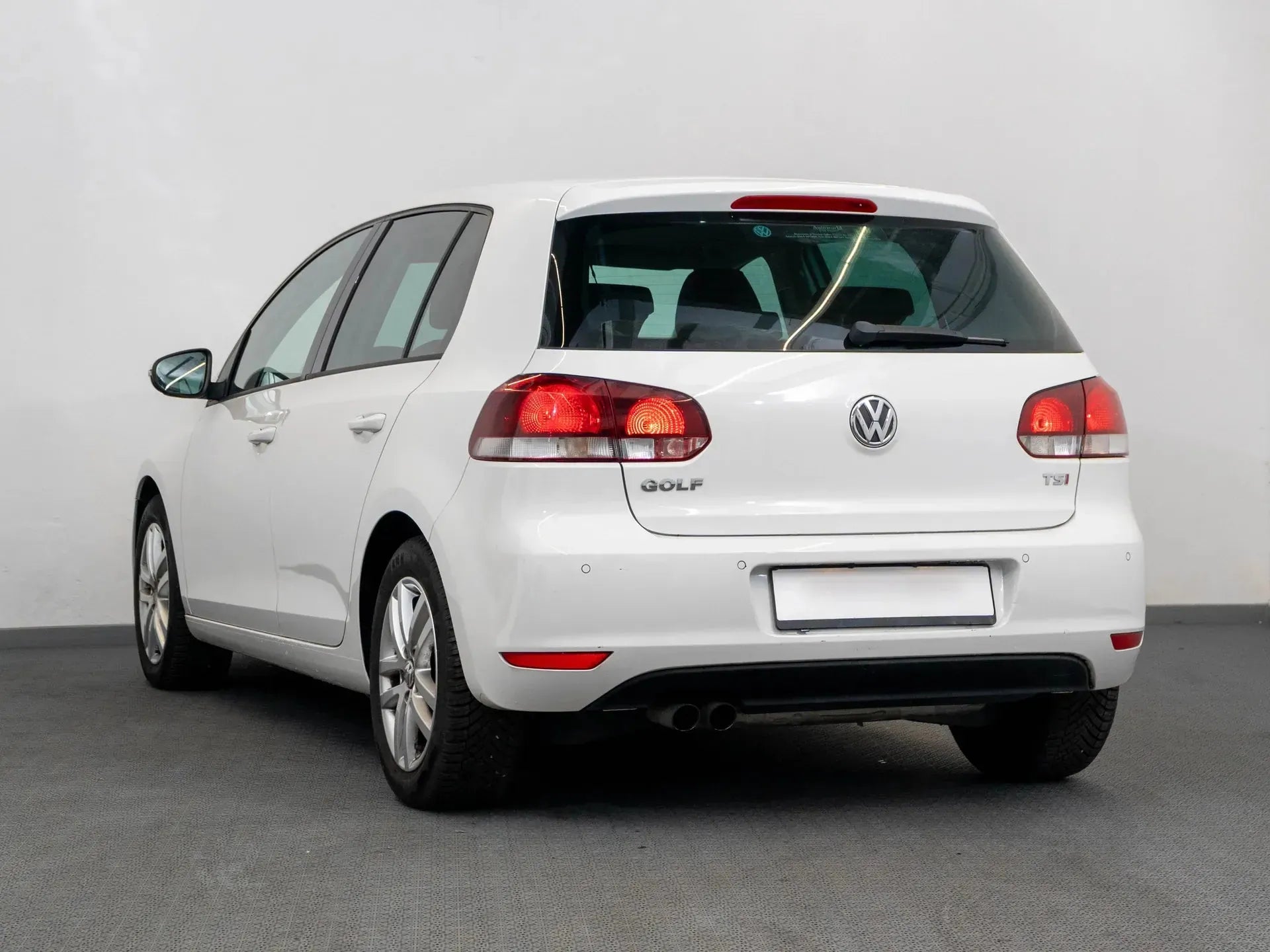 Volkswagen Golf 1.4 Benzina 122 CP Alb - Samsaru's Car Outlet
