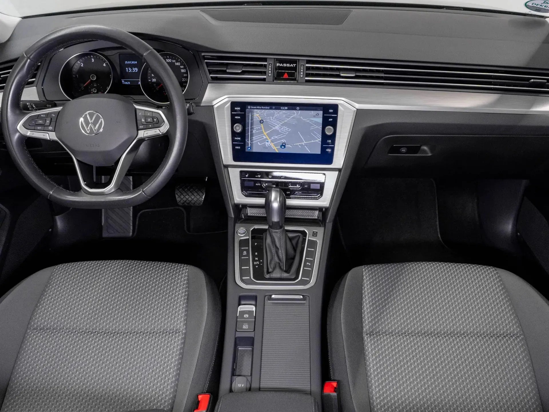 VW Passat Variant Trendline 2.0 TDI DSG - Samsaru's Car Outlet