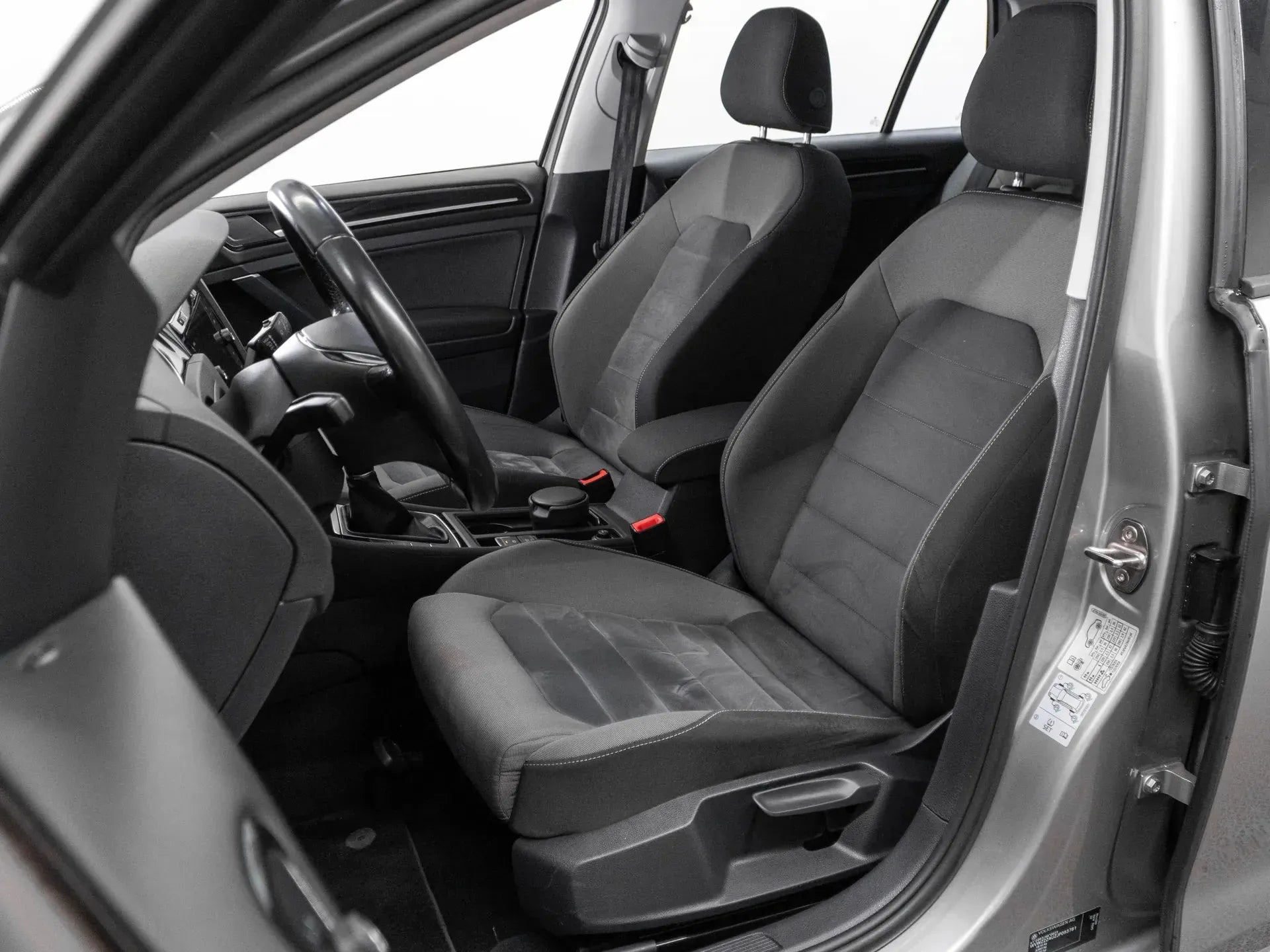 VW Golf VII Highline 1.5 TSI - Samsaru's Car Outlet
