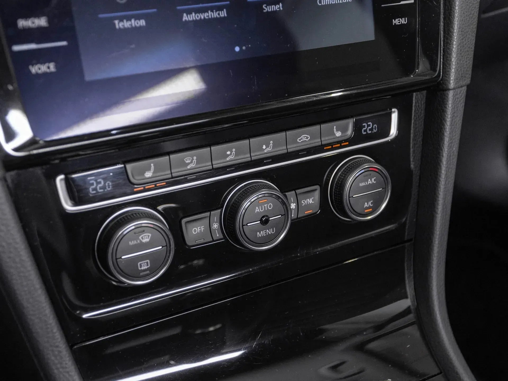 VW Golf VII Highline 1.5 TSI - Samsaru's Car Outlet