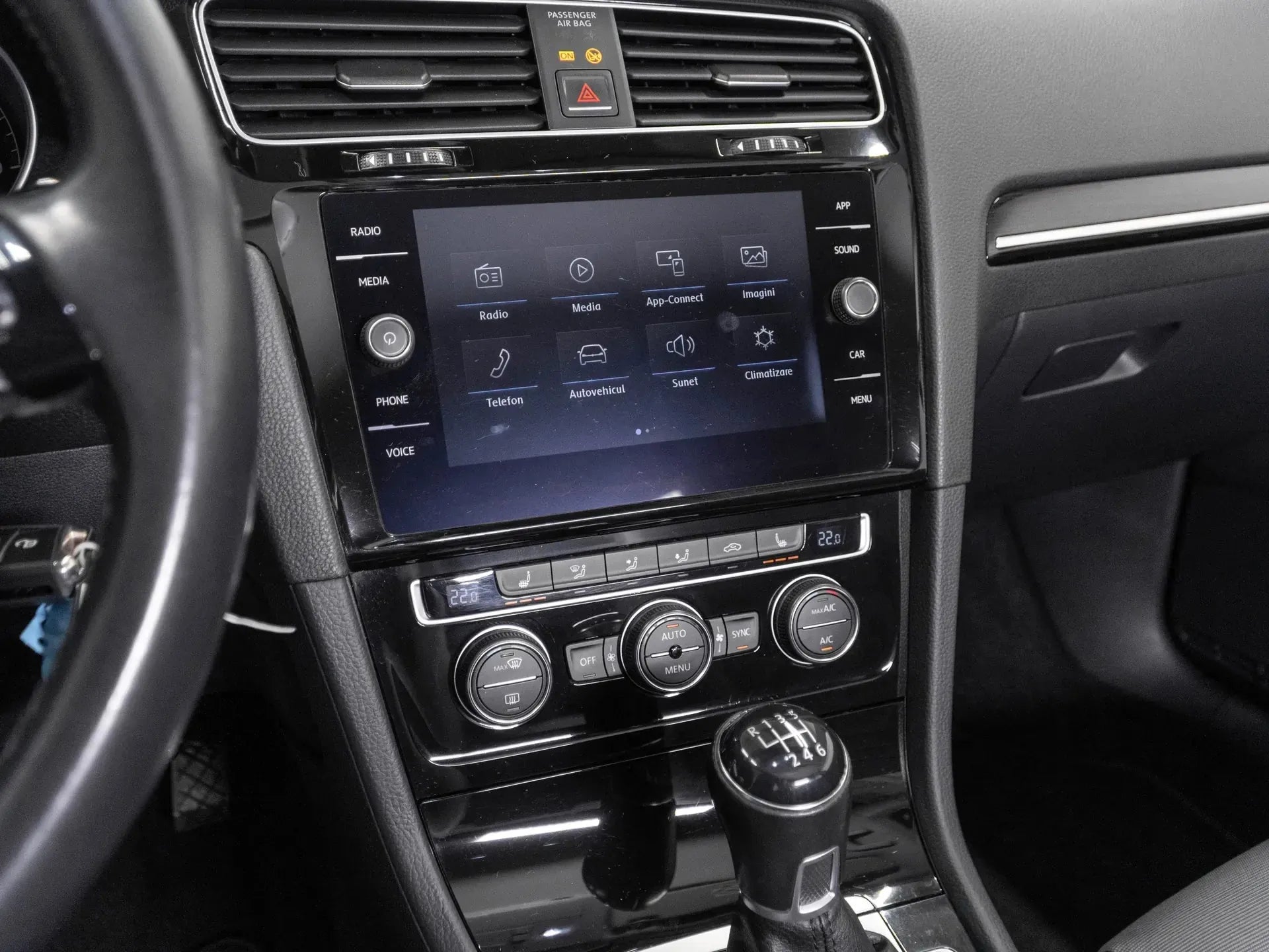 VW Golf VII Highline 1.5 TSI - Samsaru's Car Outlet