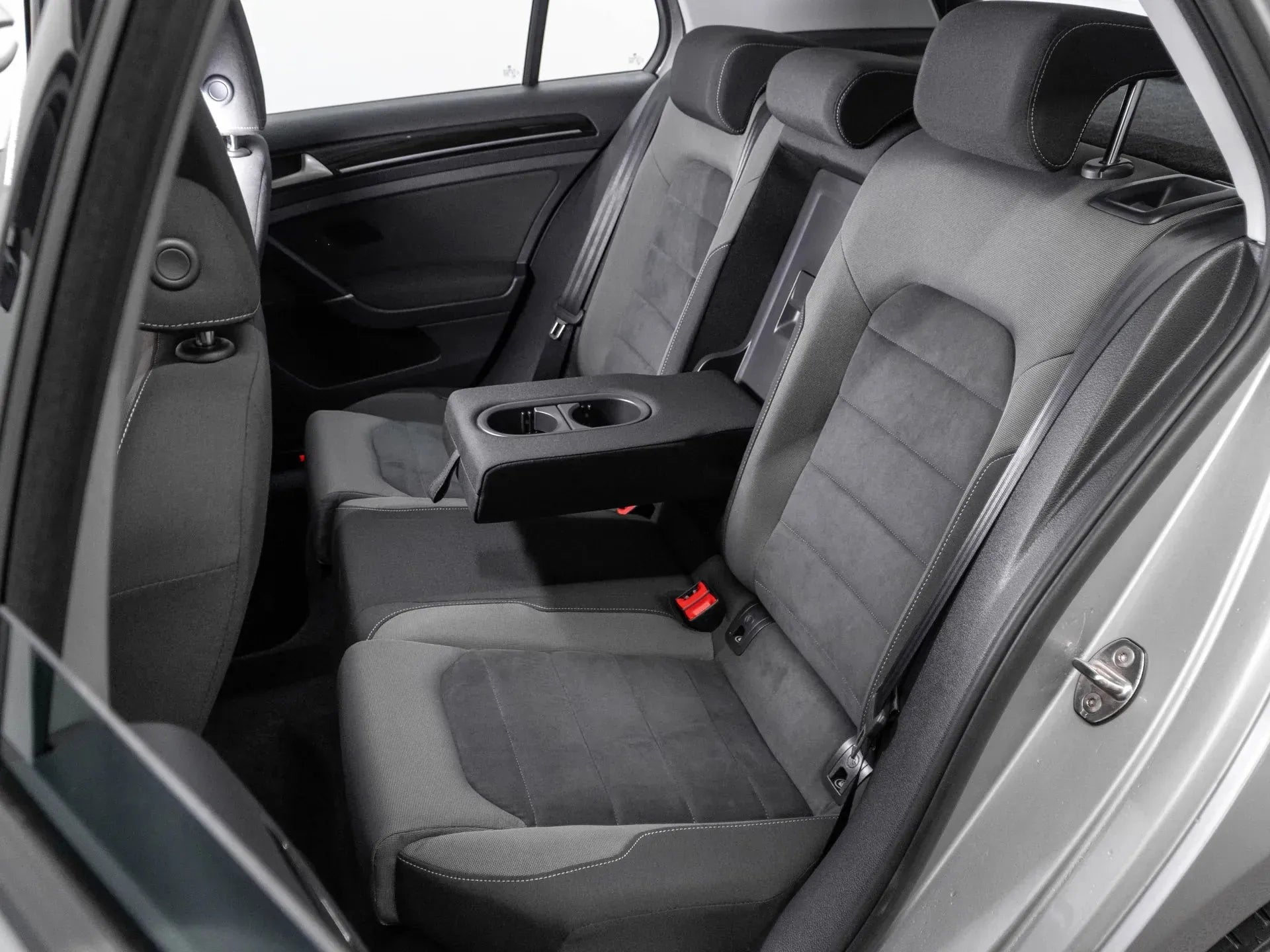 VW Golf VII Highline 1.5 TSI - Samsaru's Car Outlet