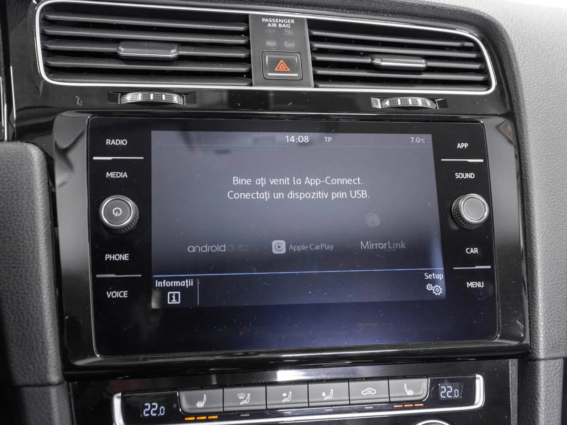 VW Golf VII Highline 1.5 TSI - Samsaru's Car Outlet