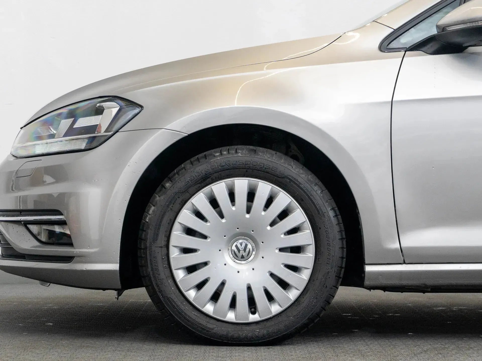 VW Golf VII Highline 1.5 TSI - Samsaru's Car Outlet