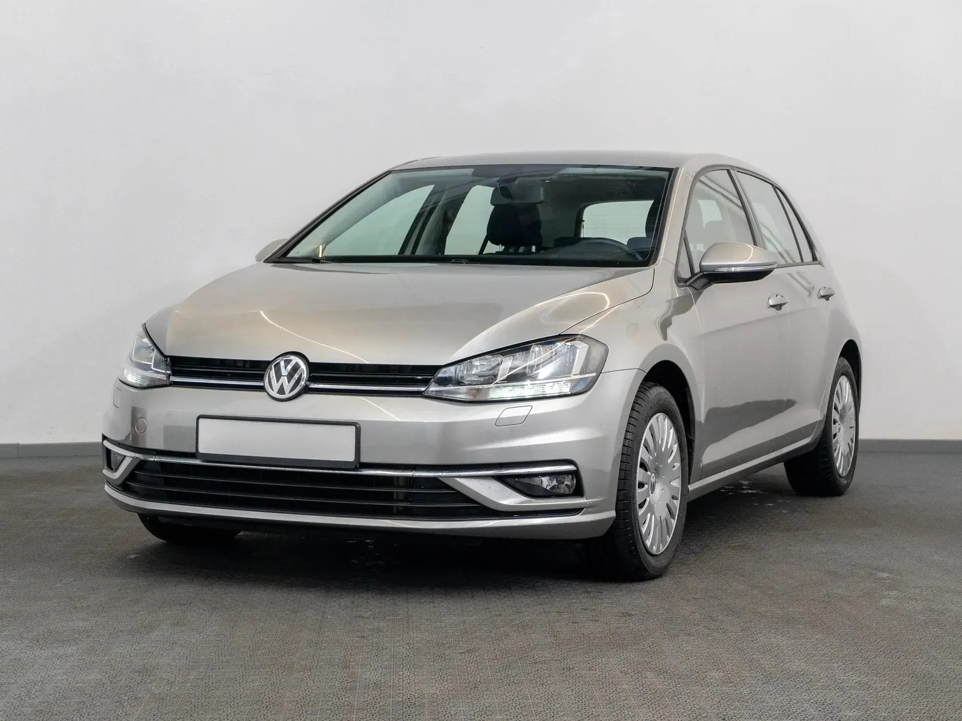 VW Golf VII Highline 1.5 TSI - Samsaru's Car Outlet