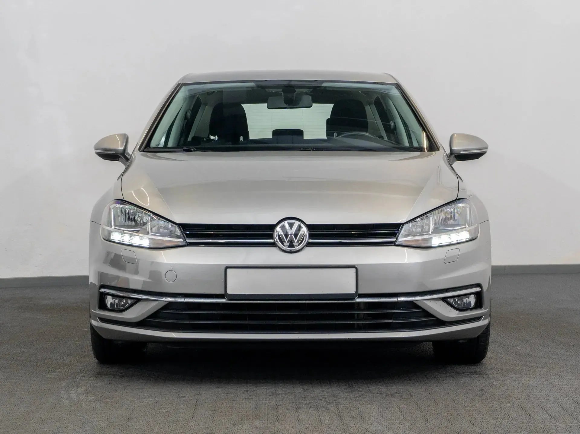 VW Golf VII Highline 1.5 TSI - Samsaru's Car Outlet