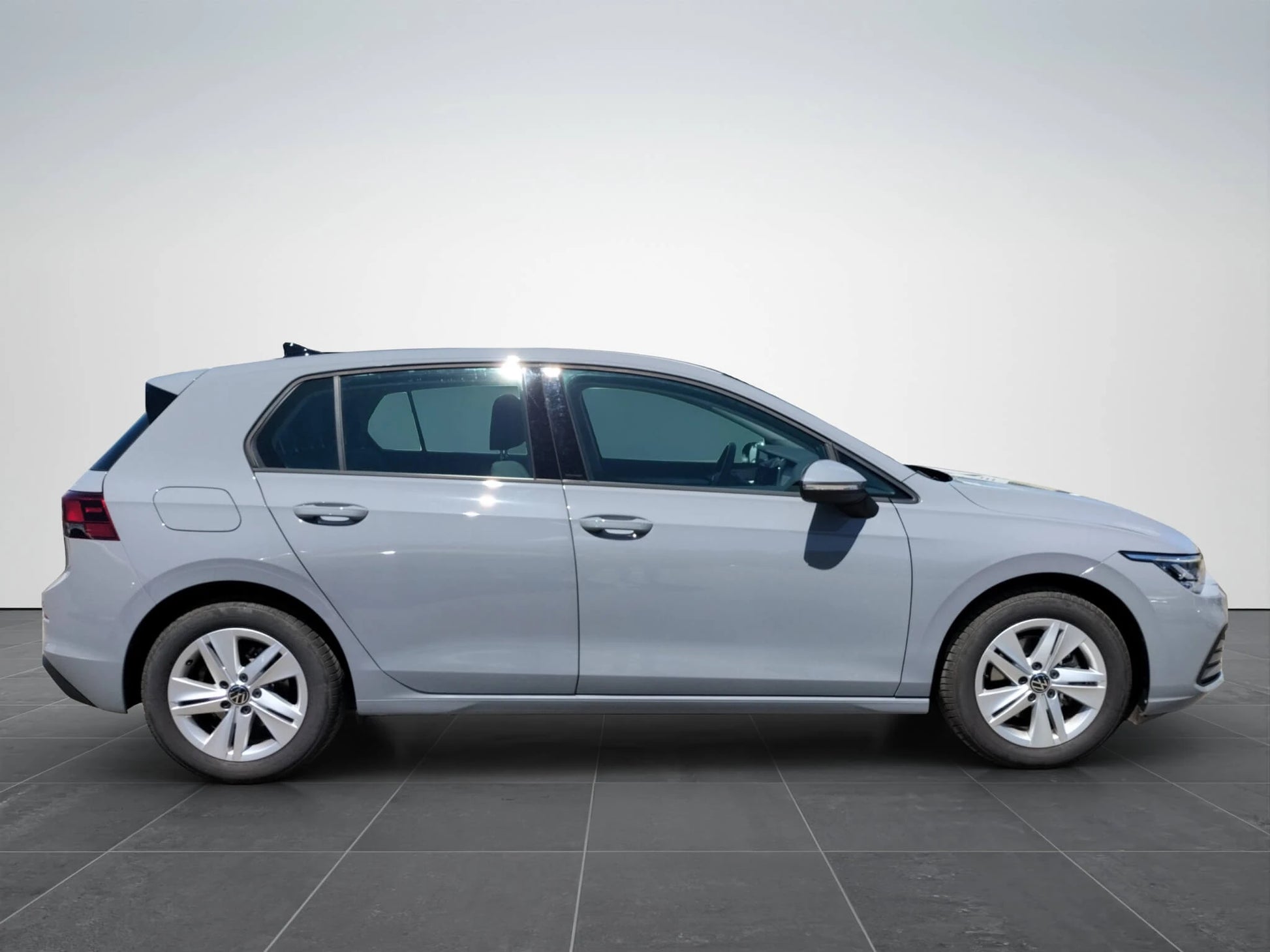 VW Golf Life 1.0 TSI - Samsaru's Car Outlet