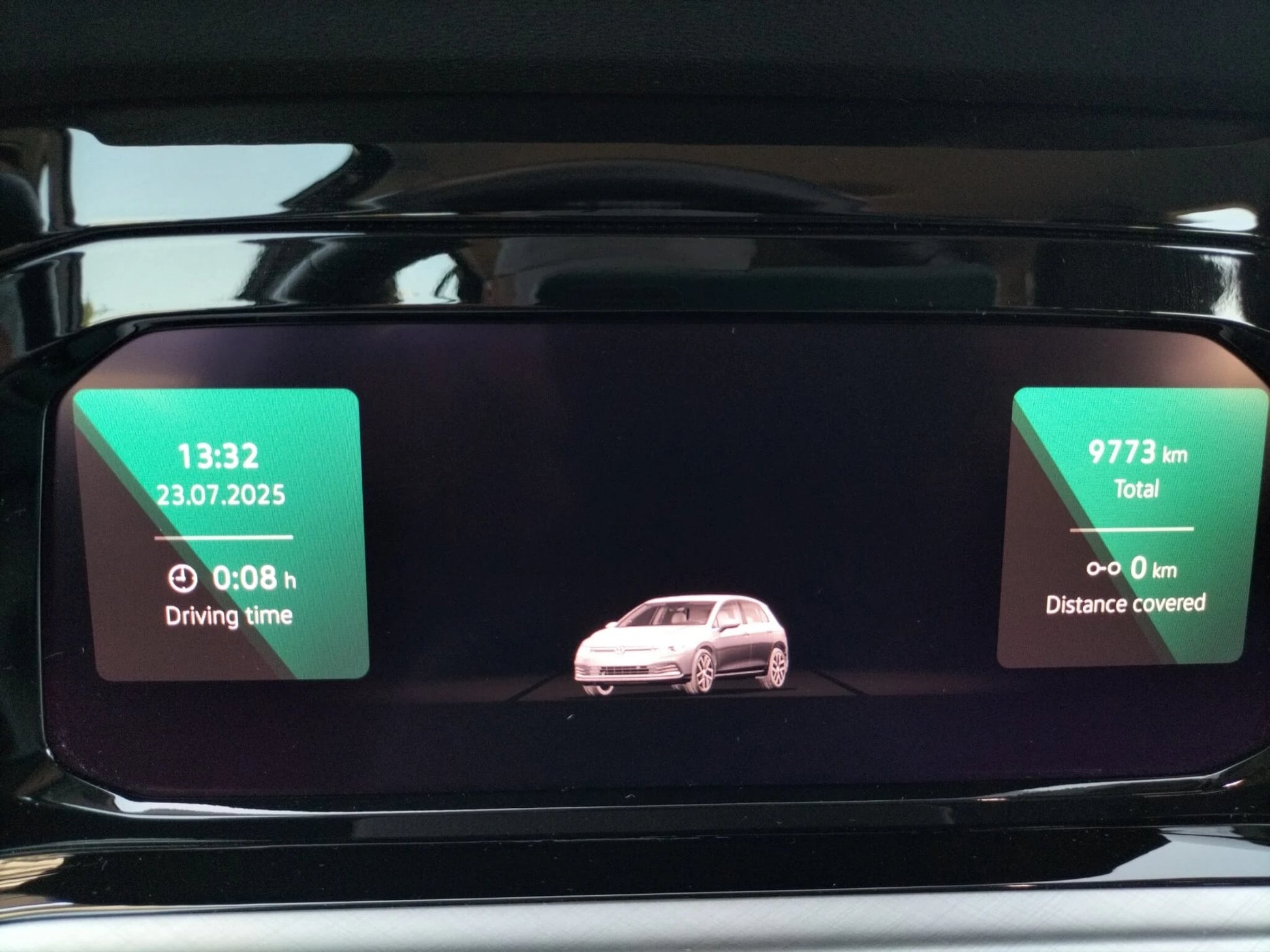 VW Golf Life 1.0 TSI - Samsaru's Car Outlet