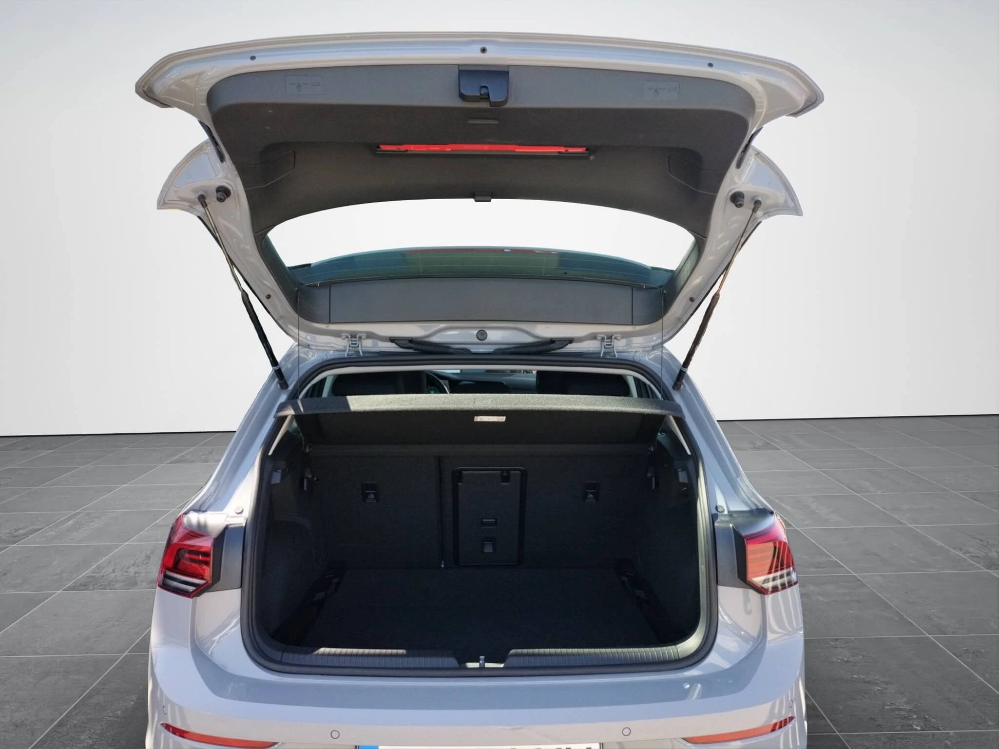 VW Golf Life 1.0 TSI - Samsaru's Car Outlet