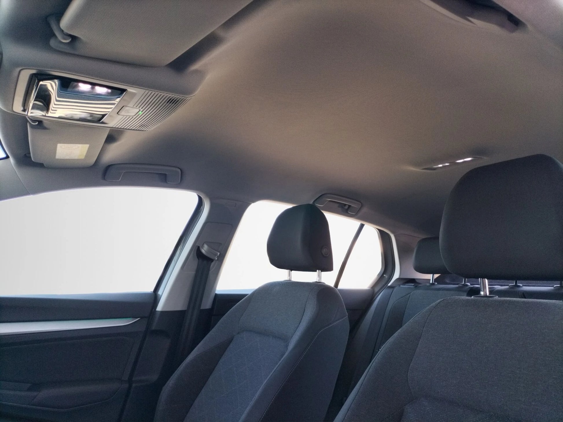 VW Golf Life 1.0 TSI - Samsaru's Car Outlet