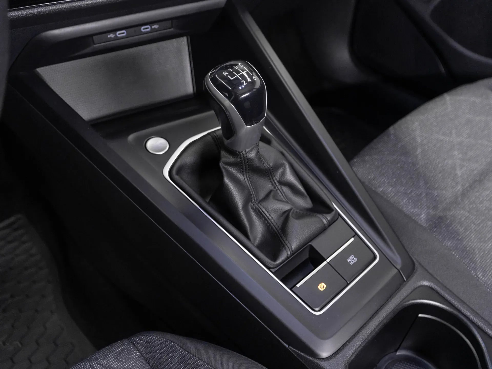 Volkswagen Golf 2.0 Diesel 116 CP Gri - Samsaru's Car Outlet