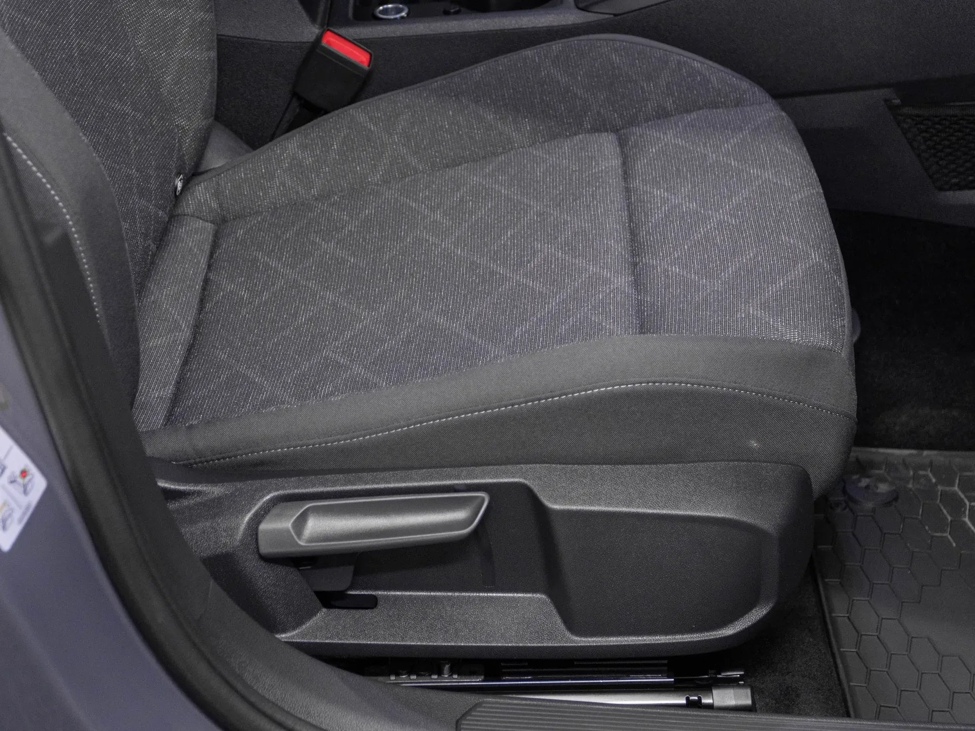 Volkswagen Golf 2.0 Diesel 116 CP Gri - Samsaru's Car Outlet