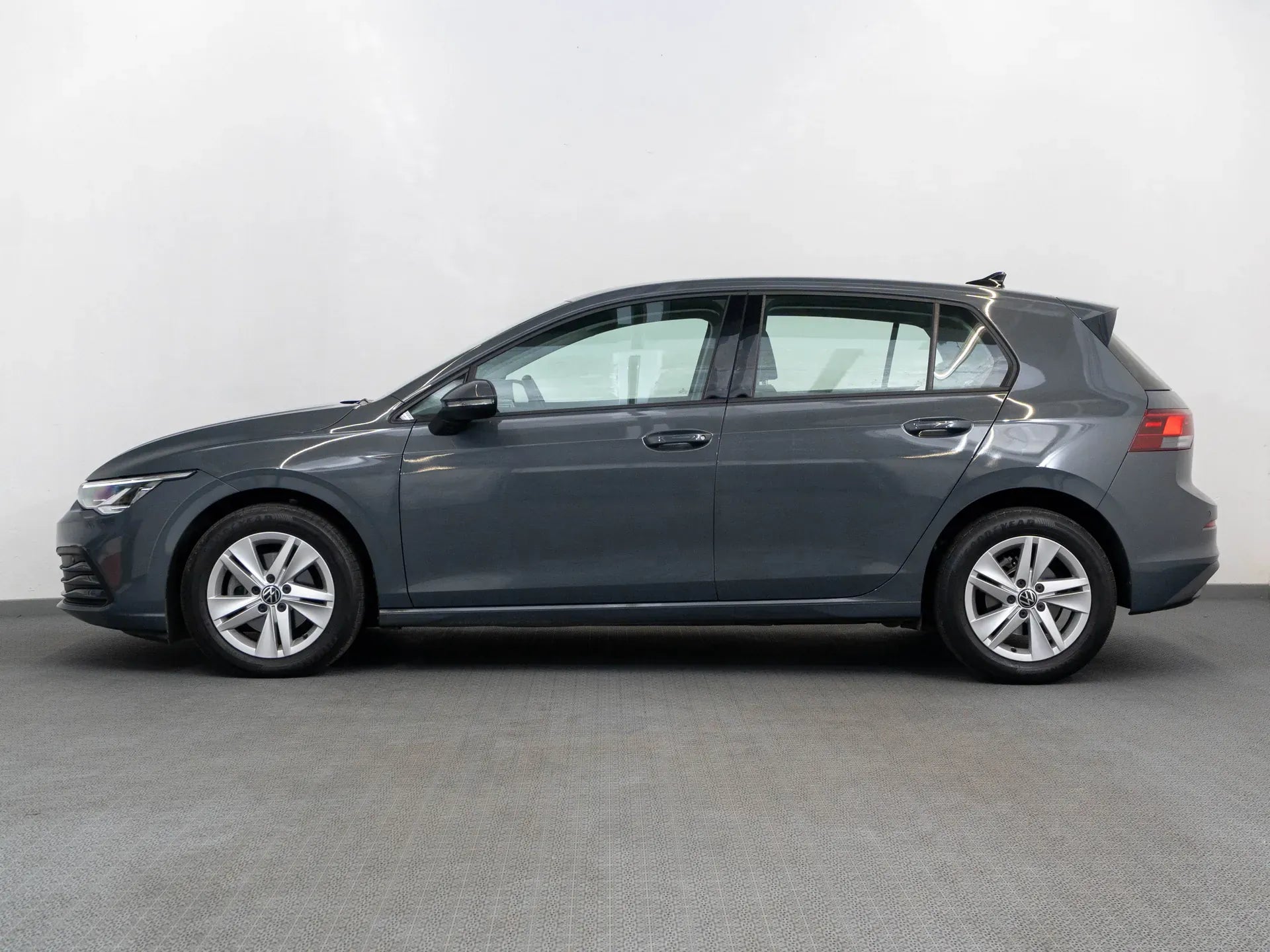 Volkswagen Golf 2.0 Diesel 116 CP Gri - Samsaru's Car Outlet