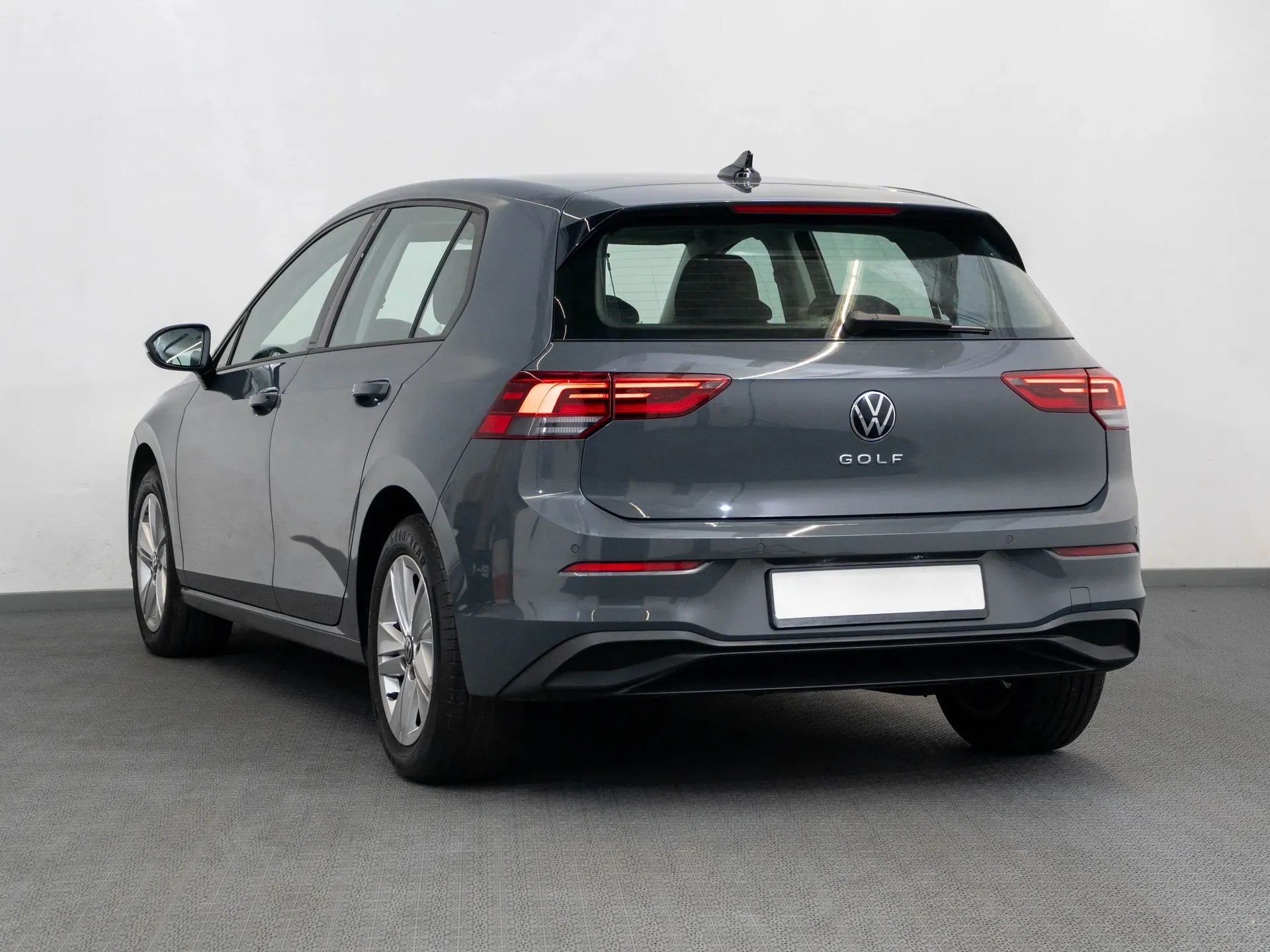 Volkswagen Golf 2.0 Diesel 116 CP Gri - Samsaru's Car Outlet