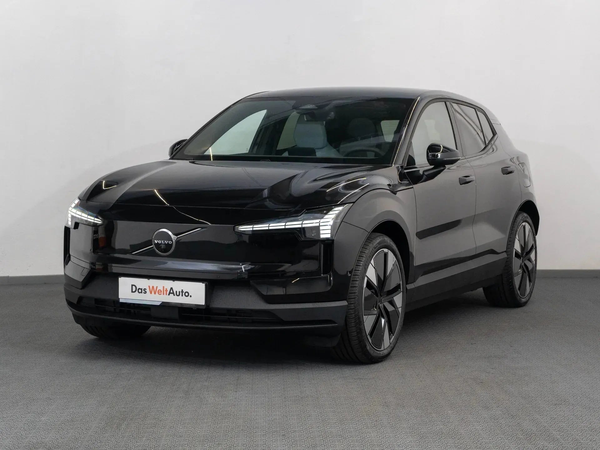 Volvo EX30 ULTRA Electric 428 CP Negru - Samsaru's Car Outlet