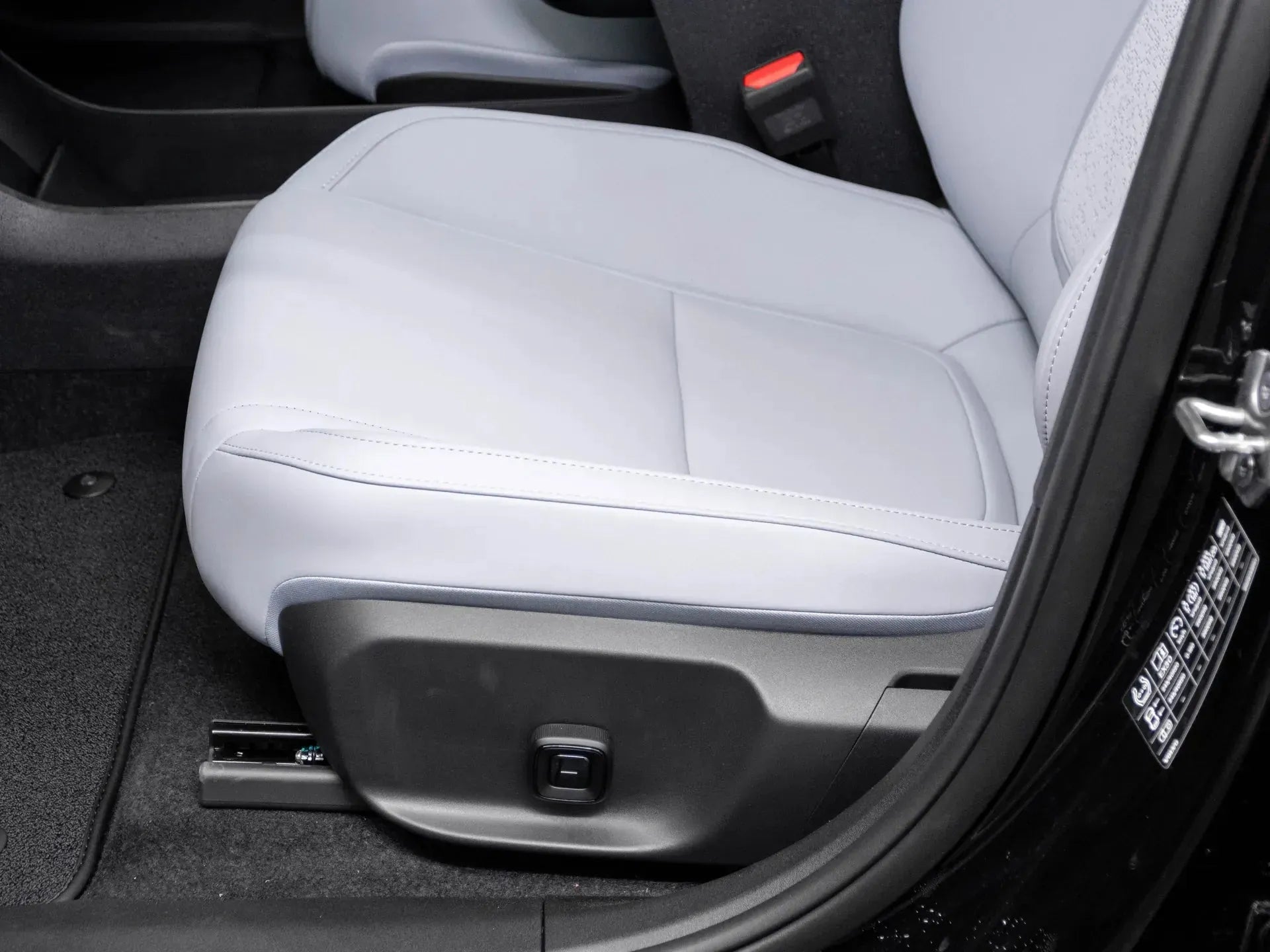 Volvo EX30 ULTRA Electric 428 CP Negru - Samsaru's Car Outlet