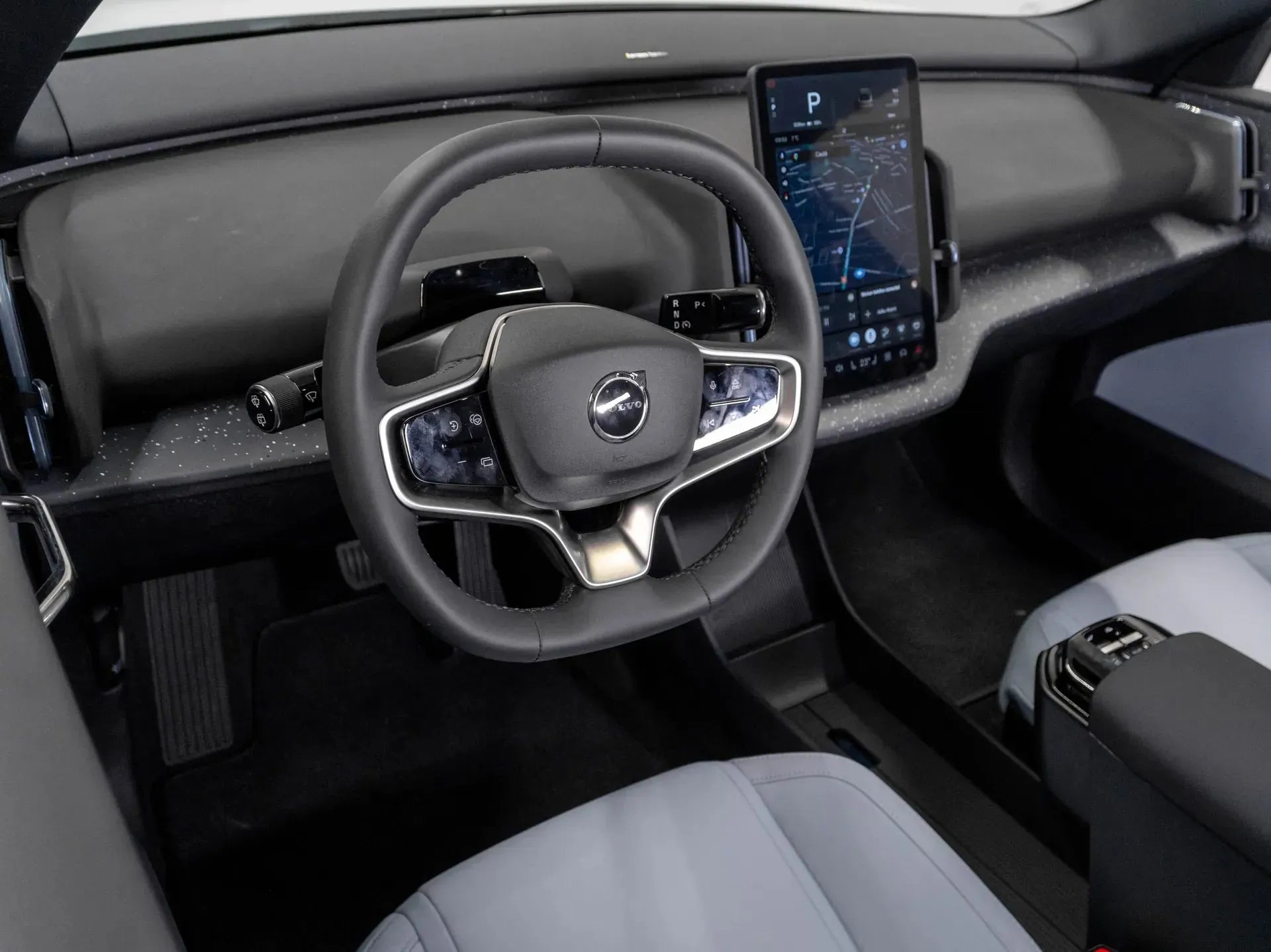 Volvo EX30 ULTRA Electric 428 CP Alb - Samsaru's Car Outlet