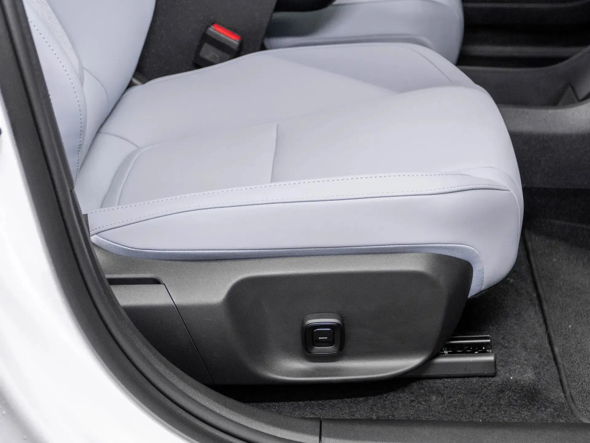Volvo EX30 ULTRA Electric 428 CP Alb - Samsaru's Car Outlet