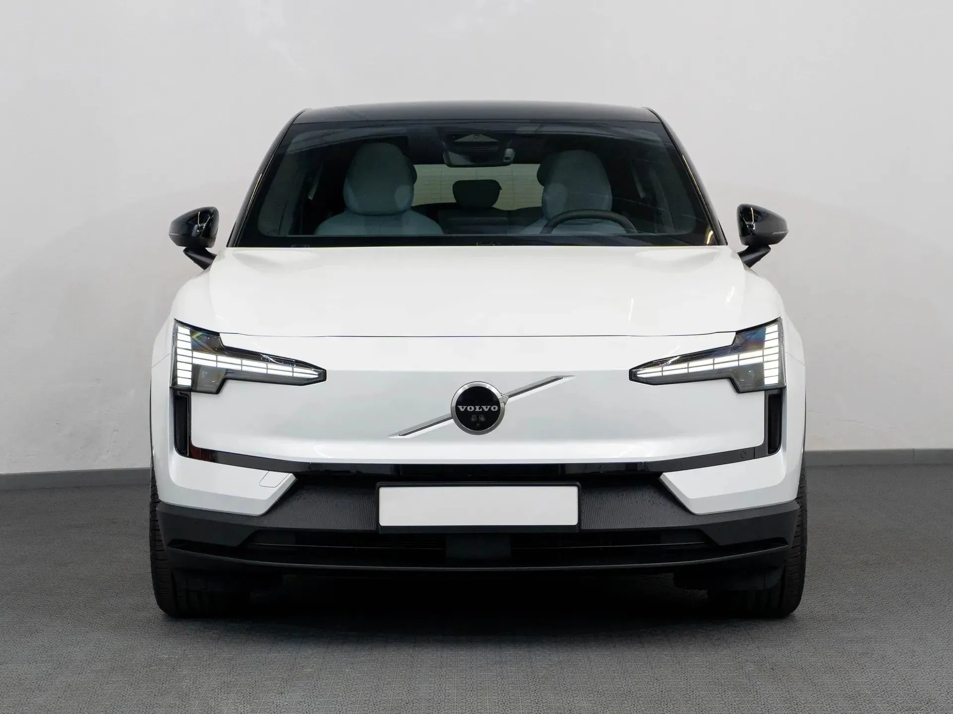 Volvo EX30 ULTRA Electric 428 CP Alb - Samsaru's Car Outlet