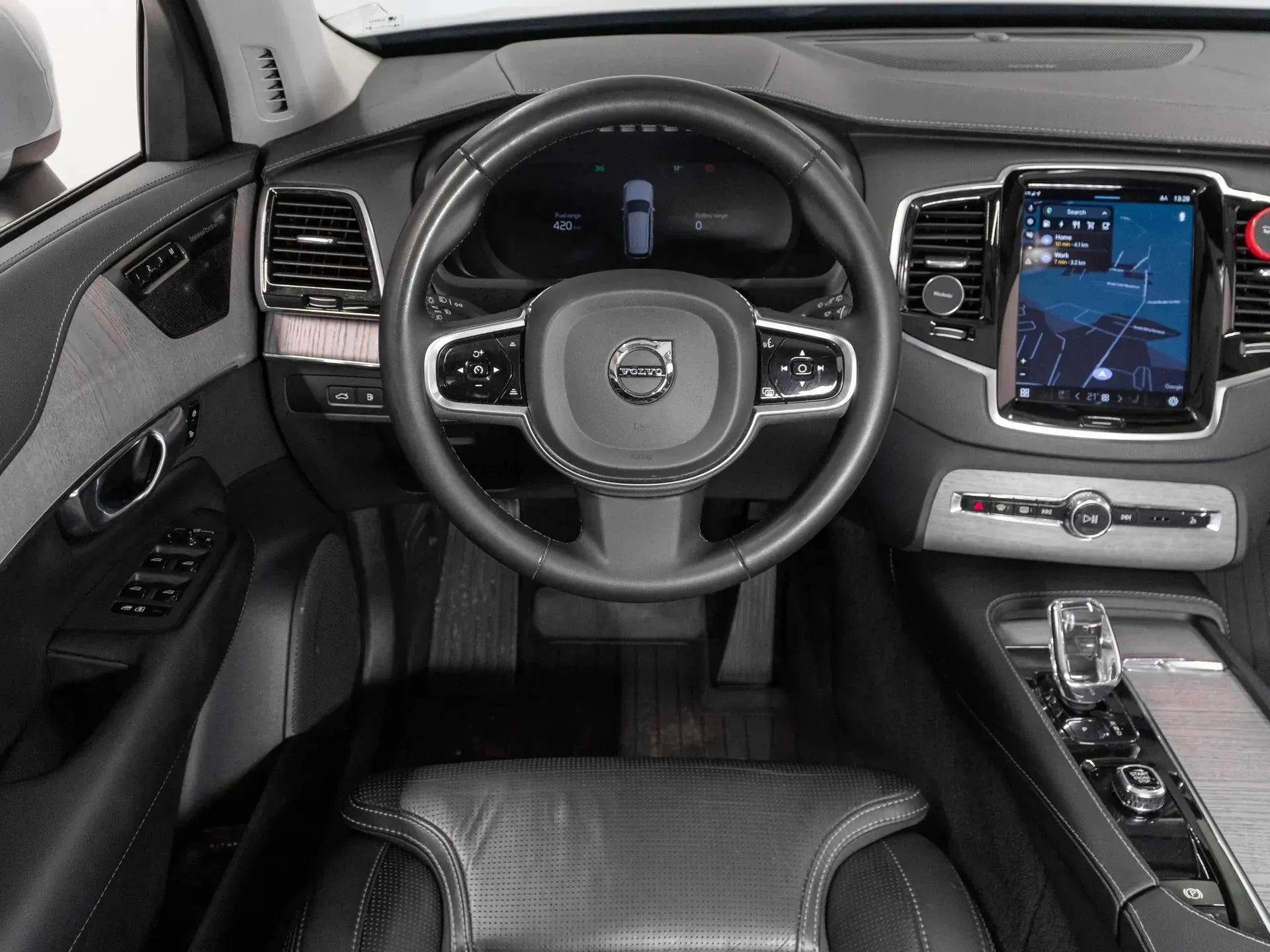 Volvo XC 90 2.0 Hybrid Plug-In 310 CP Argintiu - Samsaru's Car Outlet