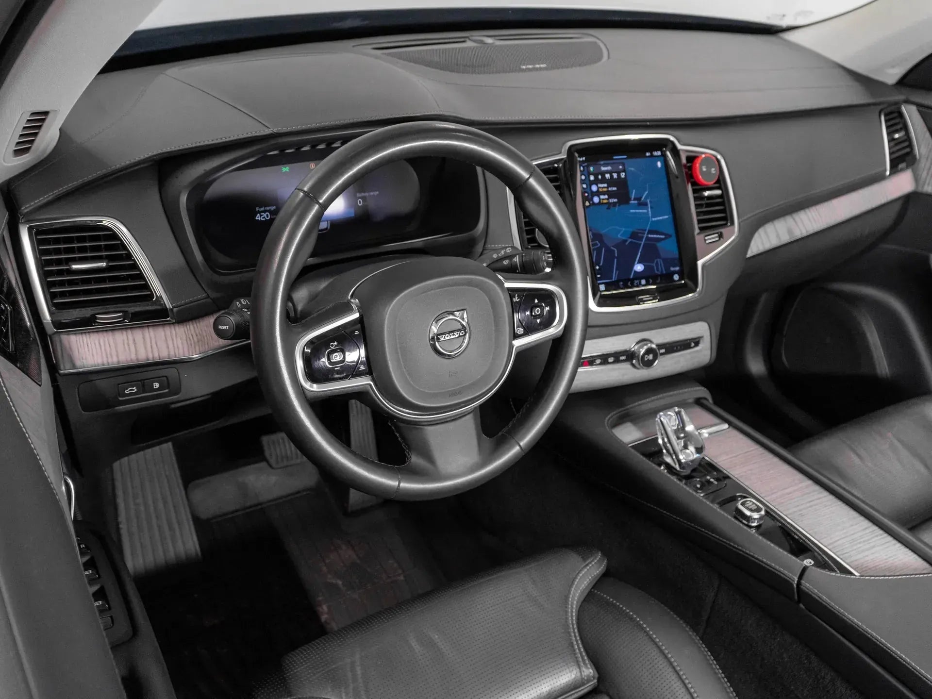 Volvo XC 90 2.0 Hybrid Plug-In 310 CP Argintiu - Samsaru's Car Outlet