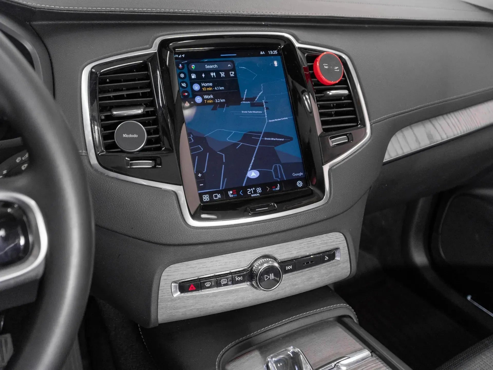 Volvo XC 90 2.0 Hybrid Plug-In 310 CP Argintiu - Samsaru's Car Outlet