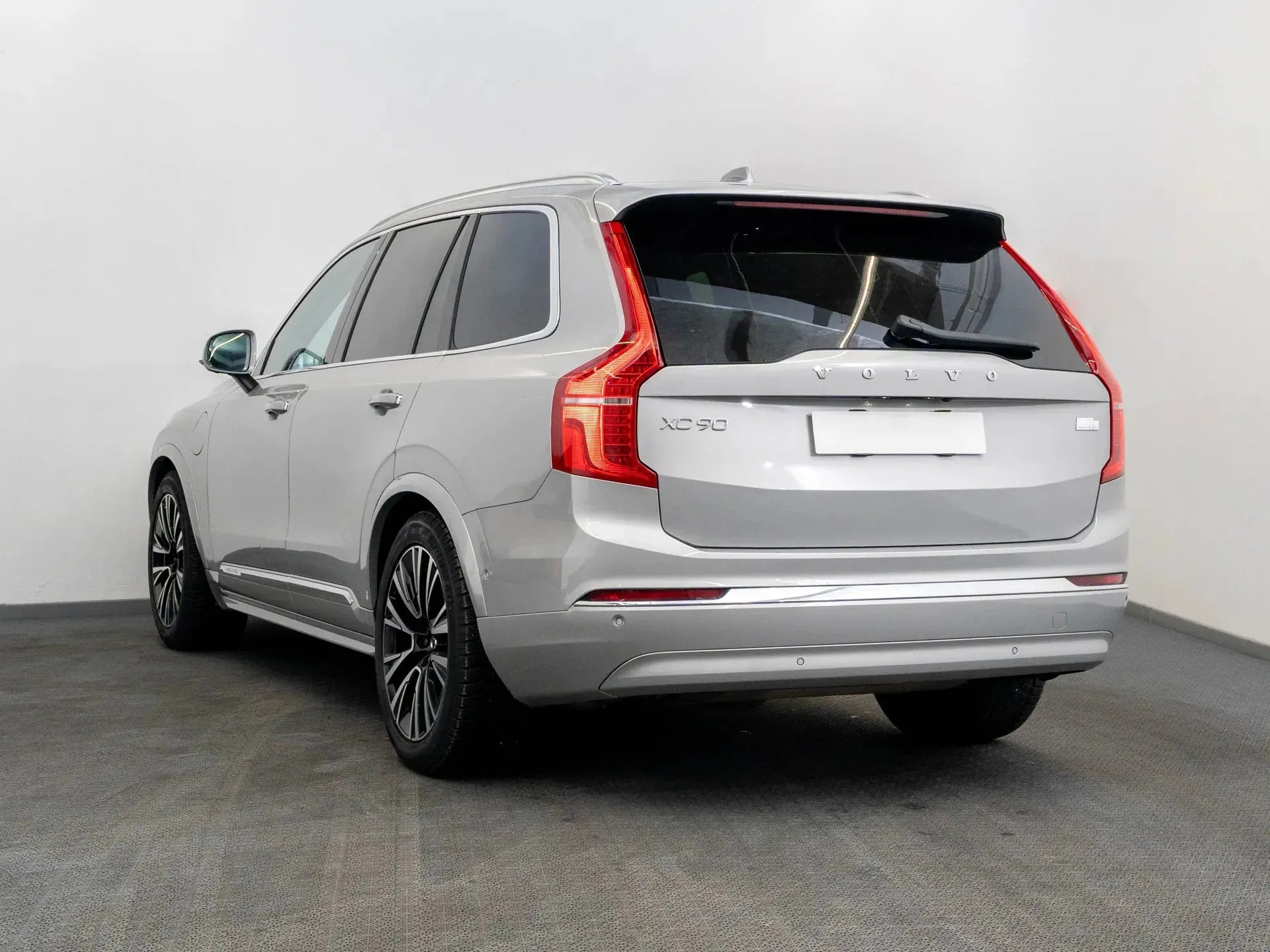 Volvo XC 90 2.0 Hybrid Plug-In 310 CP Argintiu - Samsaru's Car Outlet