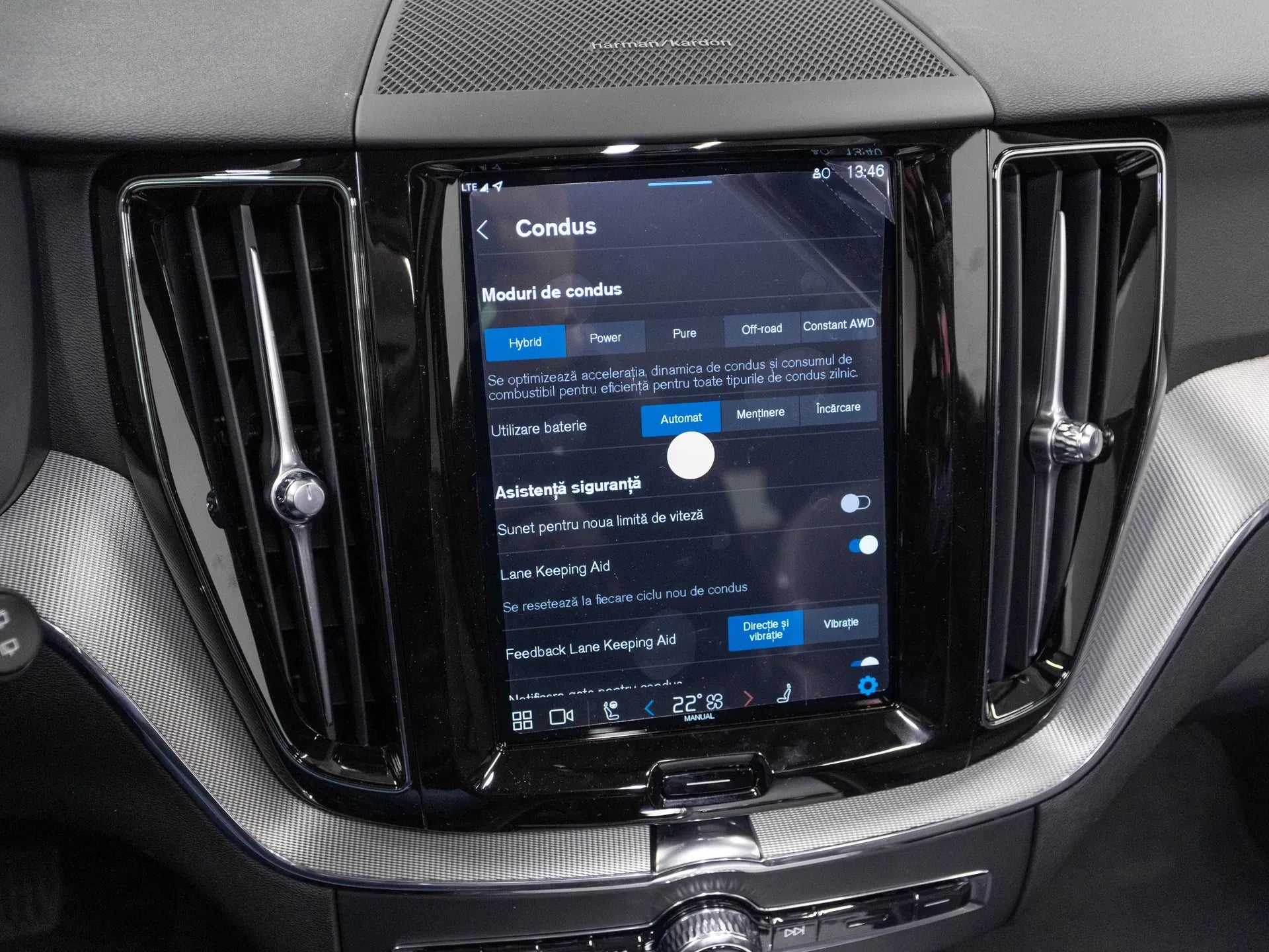 Volvo XC 60 PLUS BRIGHT 2.0 Hybrid Plug-In 253 CP Gri - Samsaru's Car Outlet