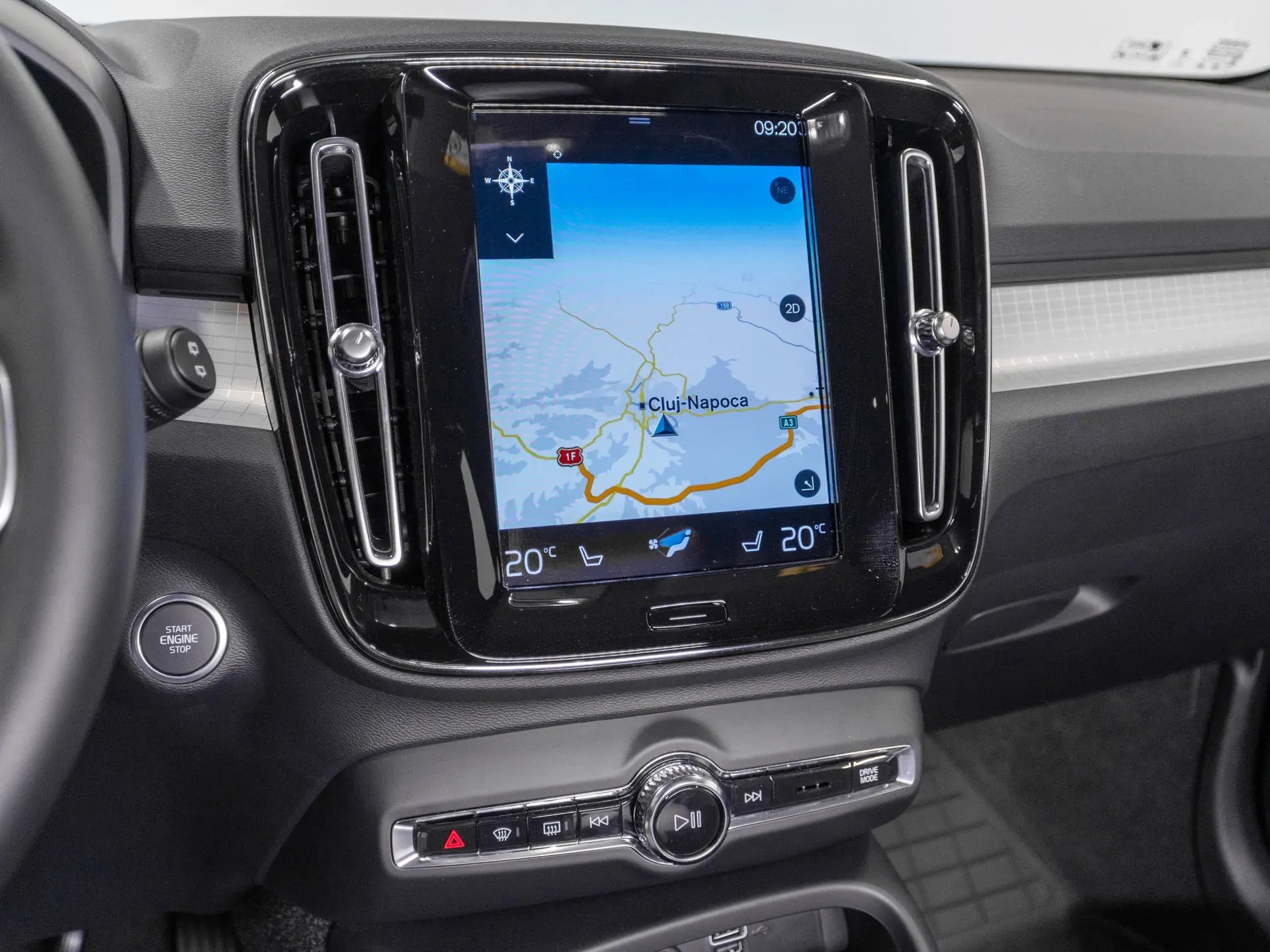 Volvo XC40 T5 Recharge PHEV Plus Bright - Samsaru's Car Outlet