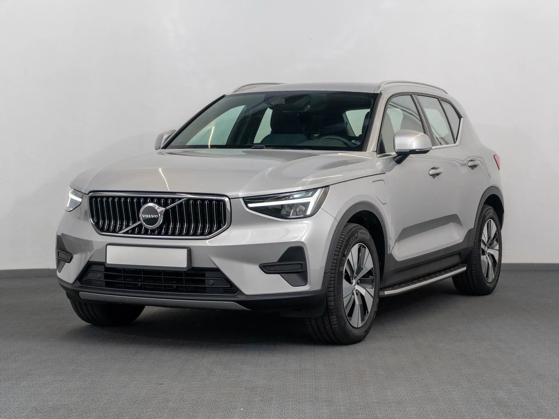 Volvo XC40 T5 Recharge PHEV Plus Bright - Samsaru's Car Outlet