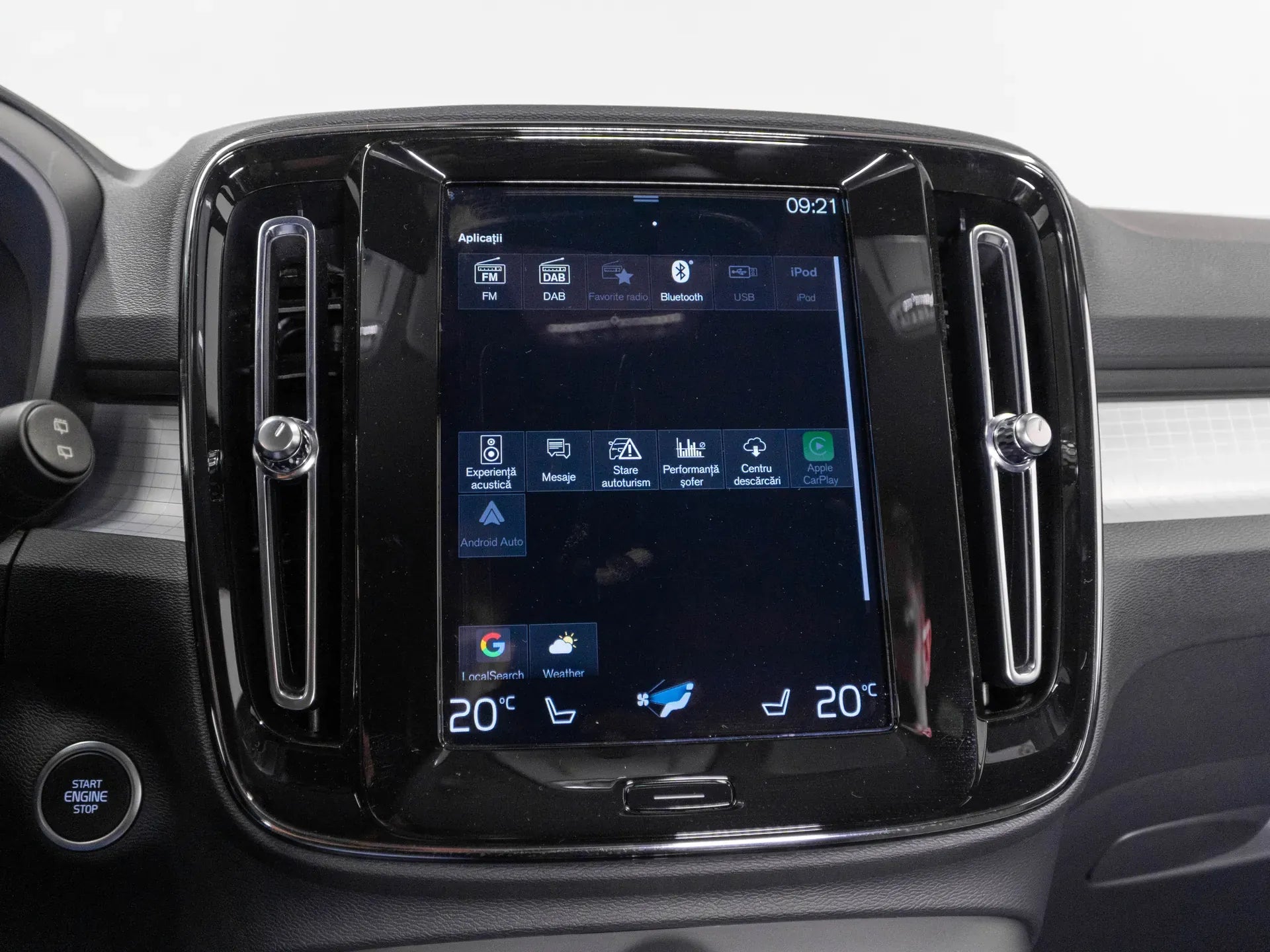 Volvo XC40 T5 Recharge PHEV Plus Bright - Samsaru's Car Outlet
