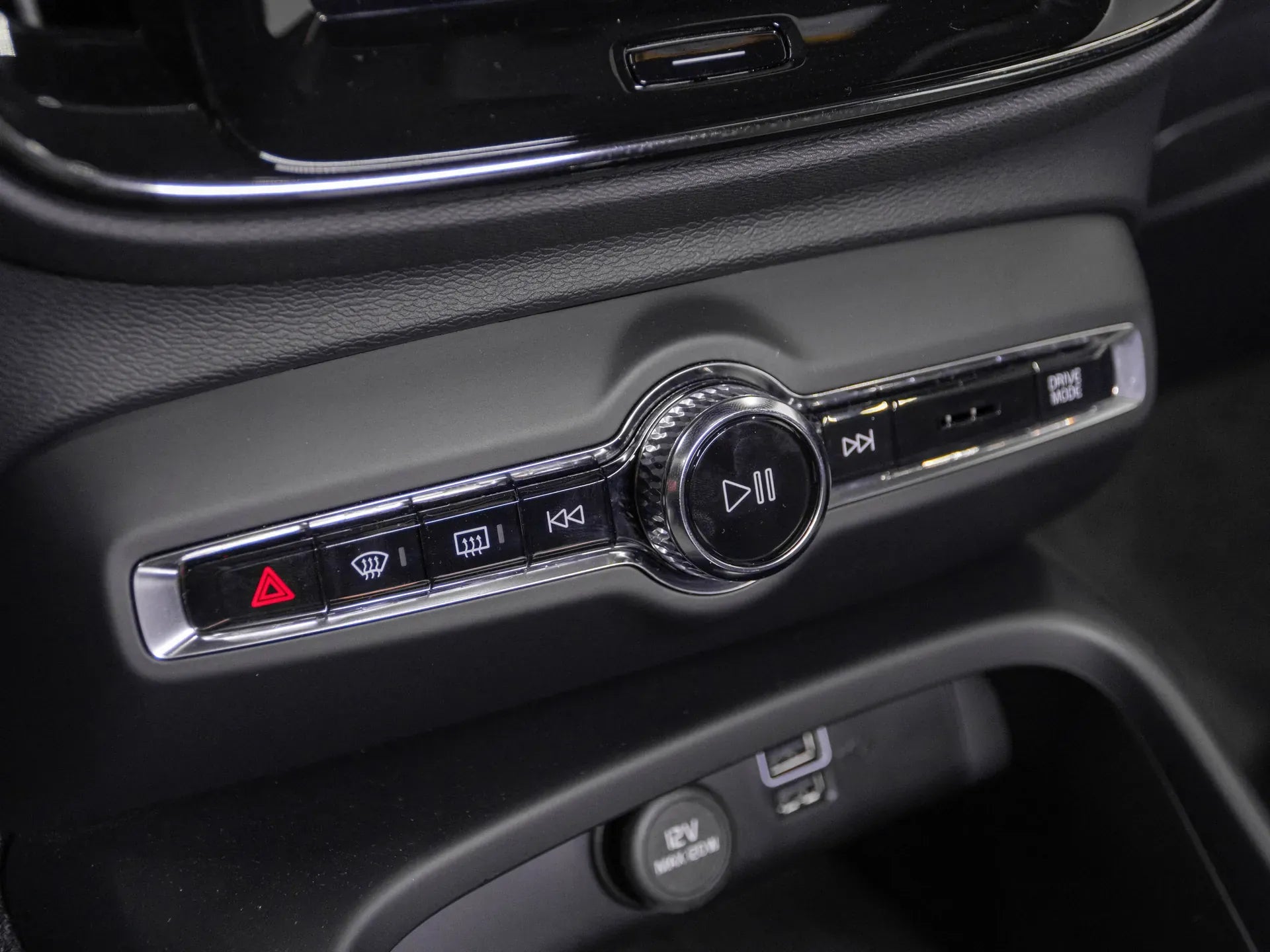 Volvo XC40 T5 Recharge PHEV Plus Bright - Samsaru's Car Outlet