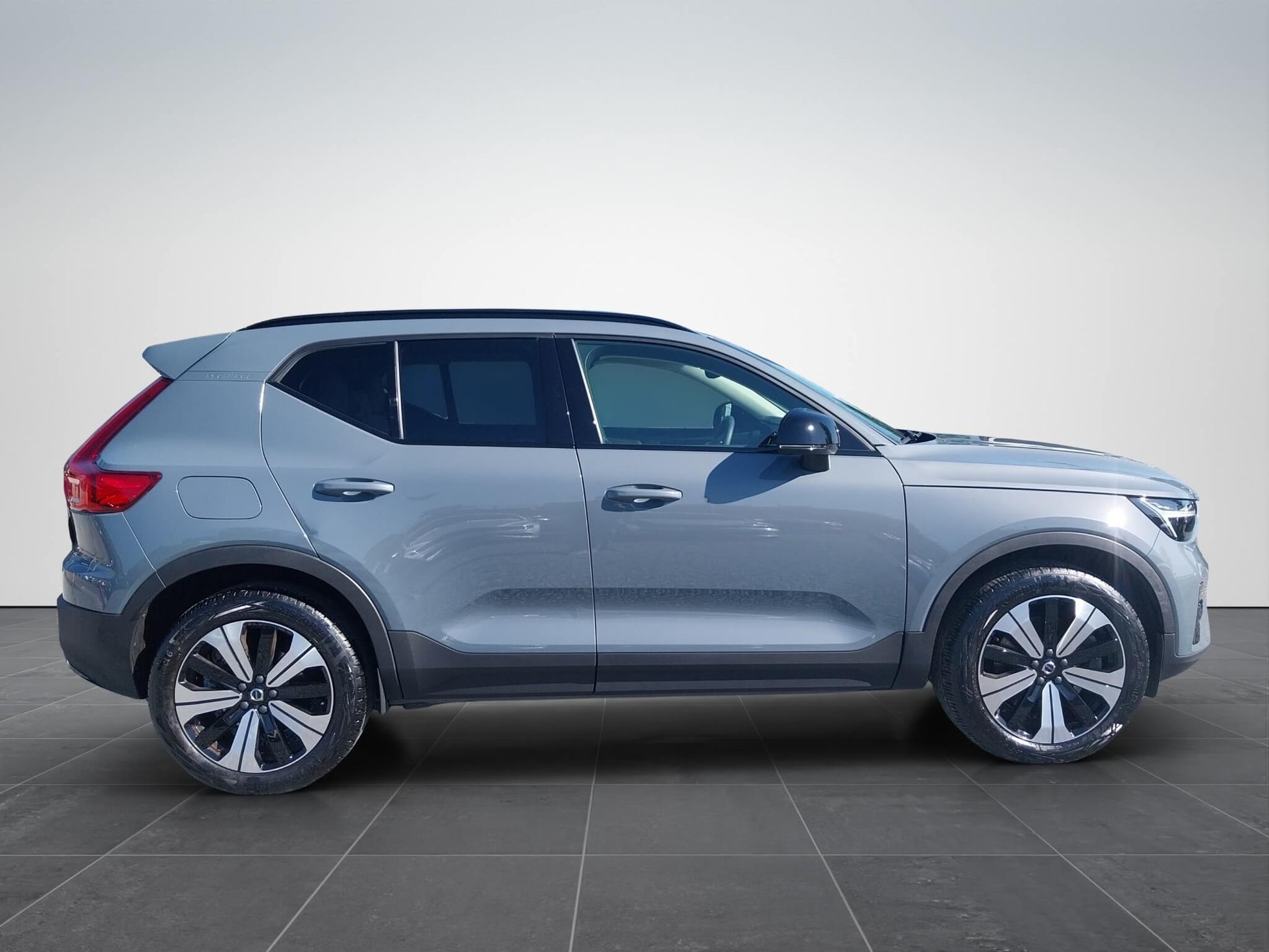 Volvo XC40 T5 Recharge PHEV Ultimate Dark - Samsaru's Car Outlet
