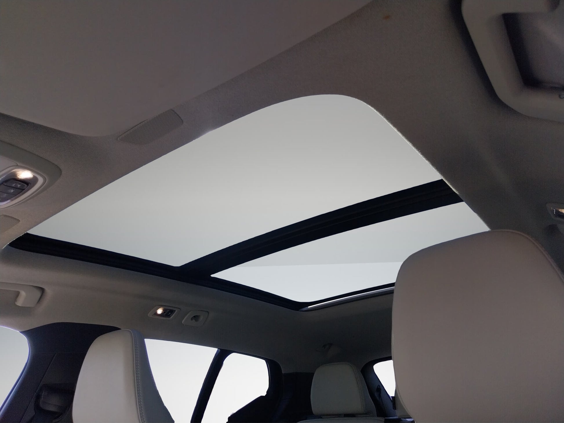 Volvo XC40 T5 Recharge PHEV Ultimate Dark - Samsaru's Car Outlet