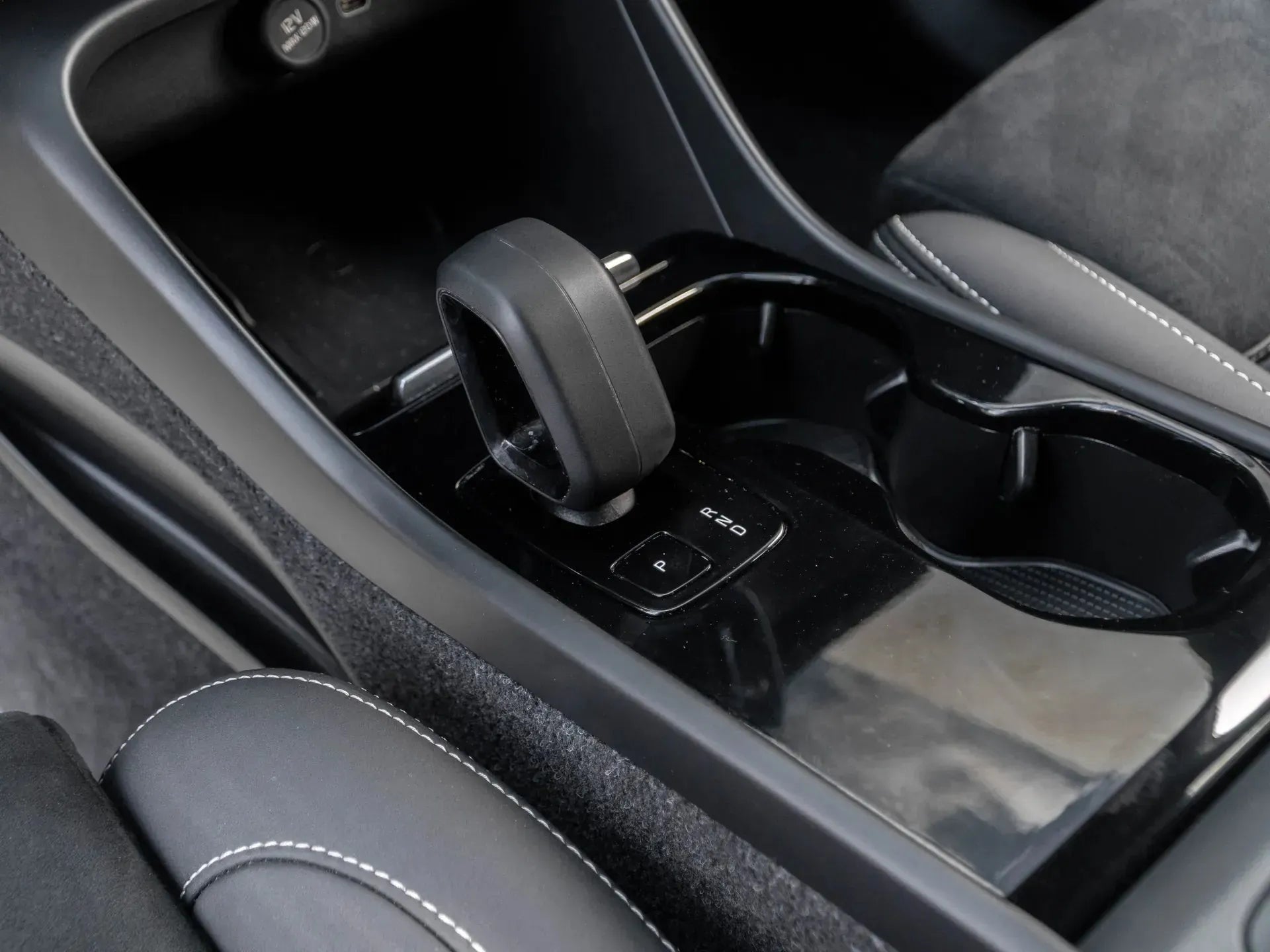 Volvo XC40 Recharge Single Motor - Samsaru's Car Outlet