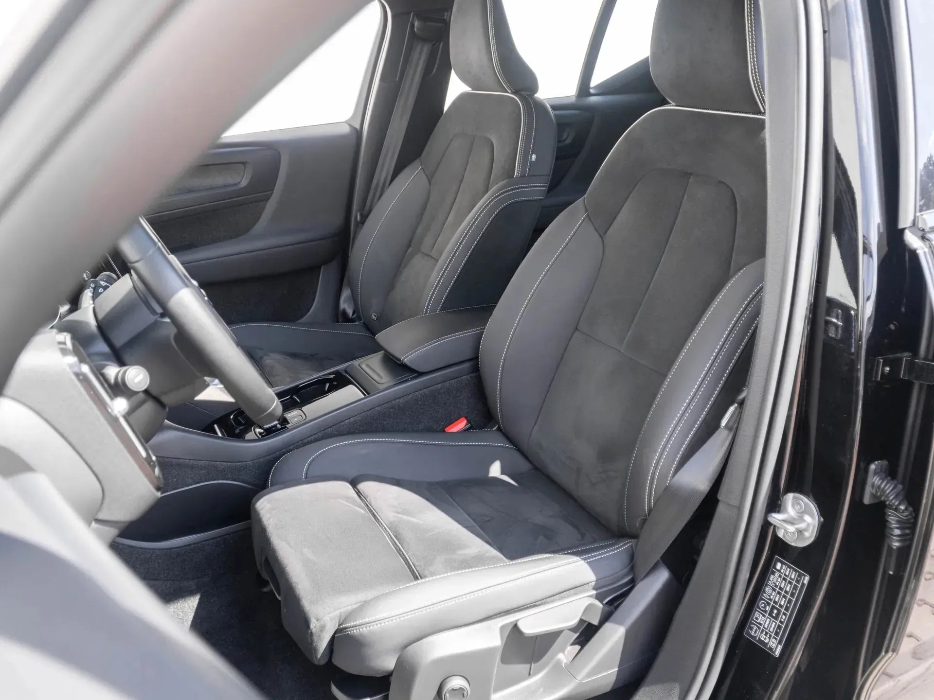 Volvo XC40 Recharge Single Motor - Samsaru's Car Outlet